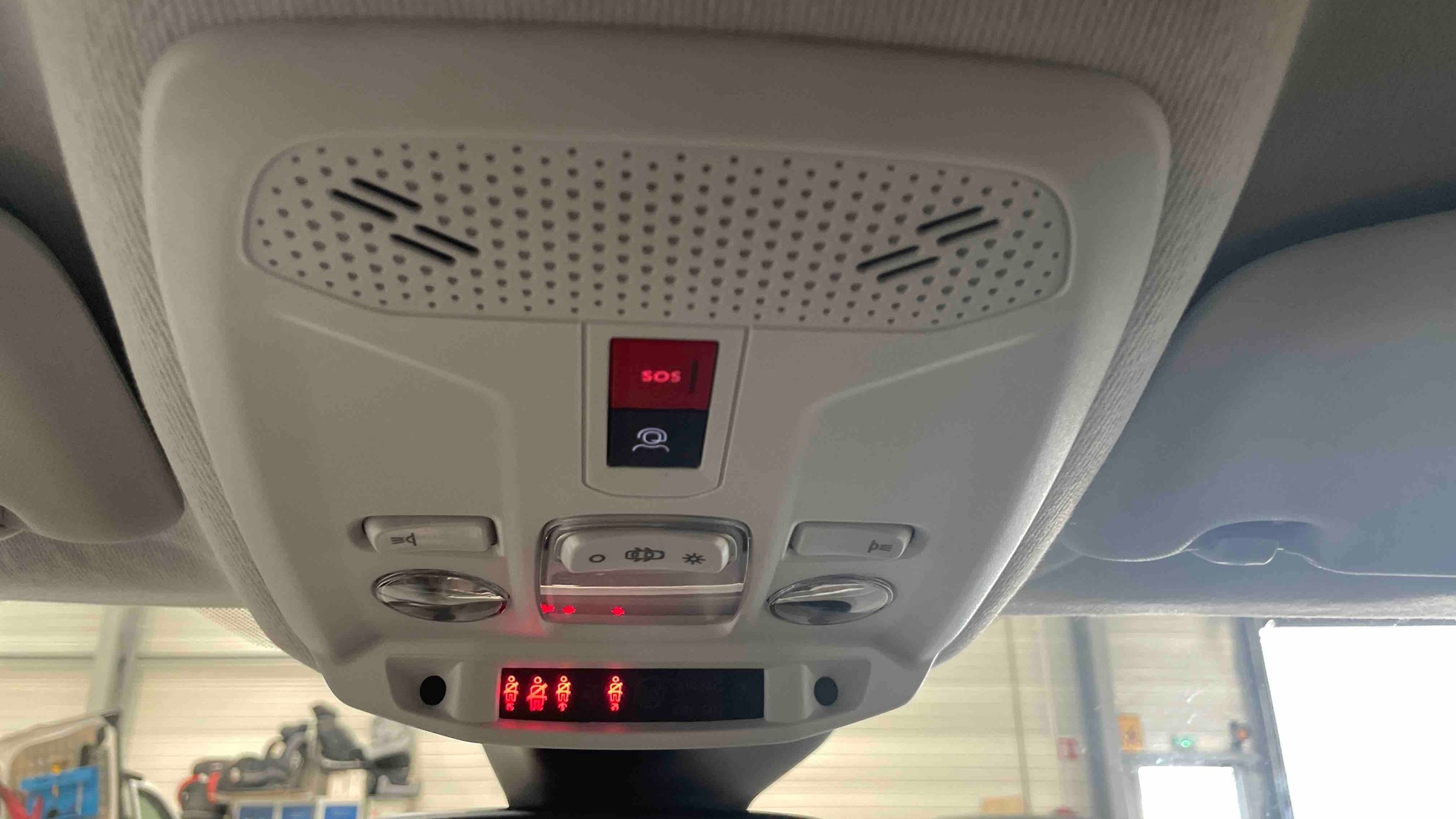 PEUGEOT 208 PureTech 100 S&S BVM6 Allure - 5P