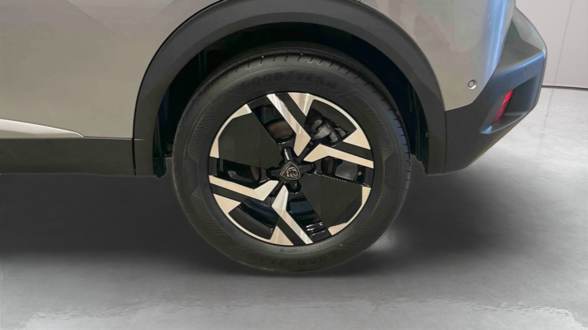 PEUGEOT 2008 100 S&S BVM6 Allure