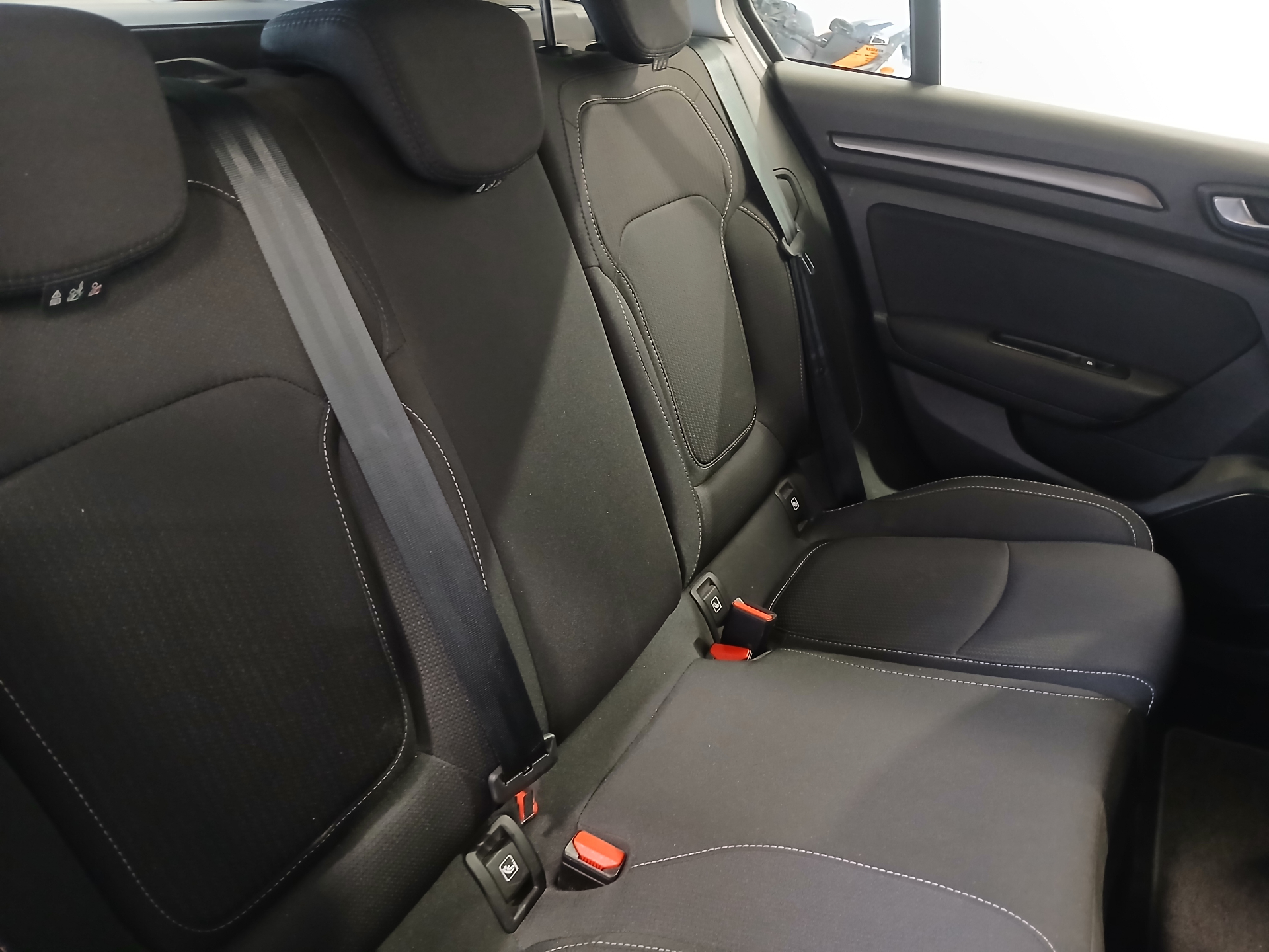 RENAULT MEGANE IV ESTATE Blue dCi 115 Business