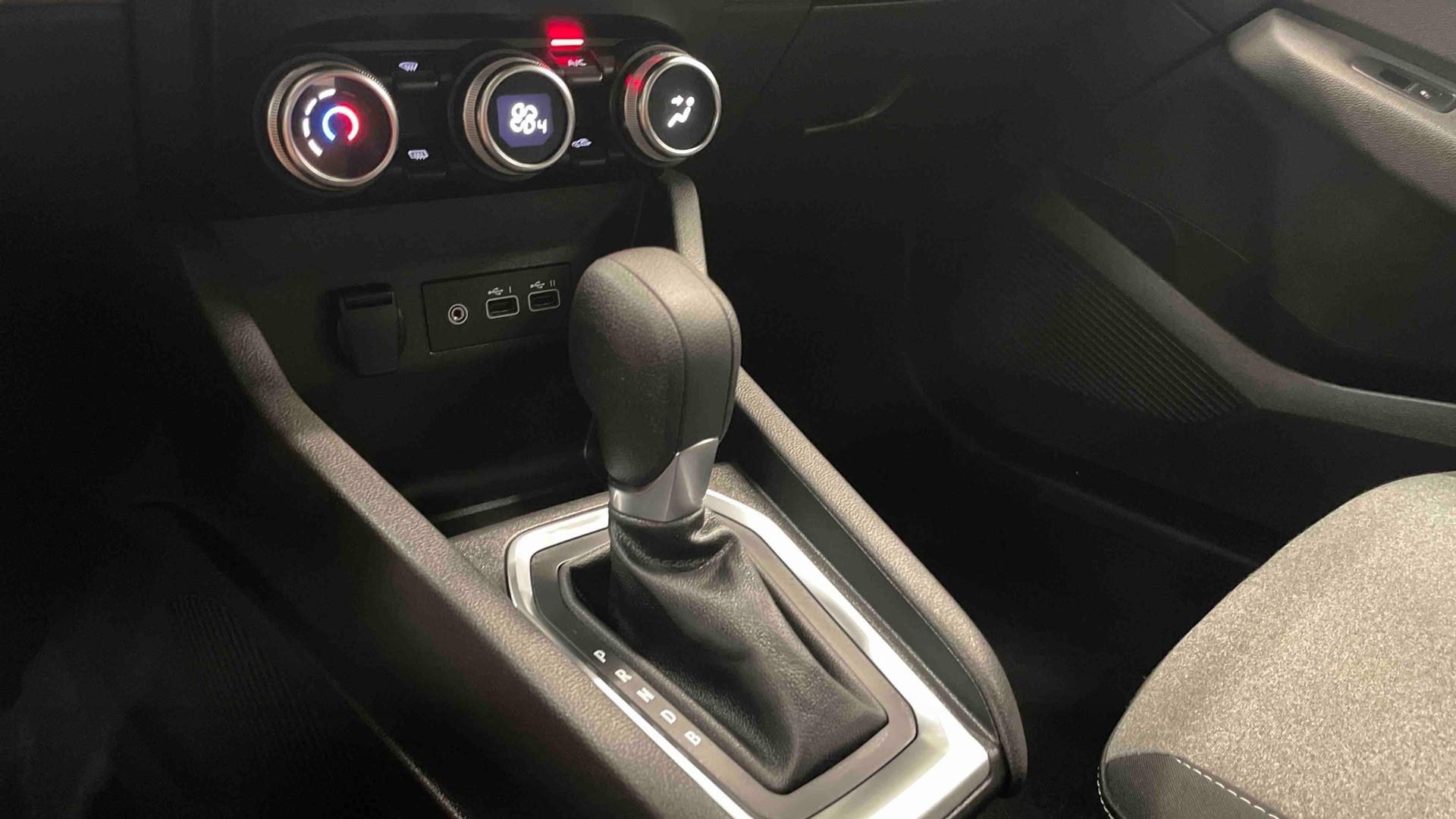 RENAULT CLIO V E-Tech full hybrid 145 Evolution
