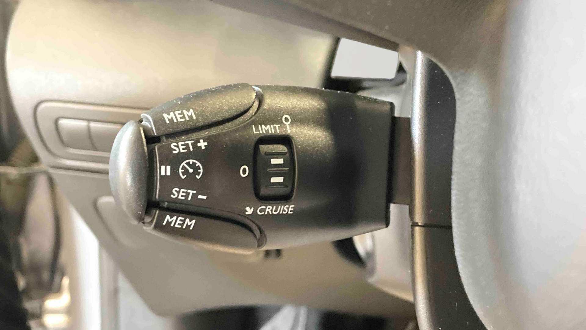 CITROEN C3 AIRCROSS BHDI110 S&S BVM6 SHINE
