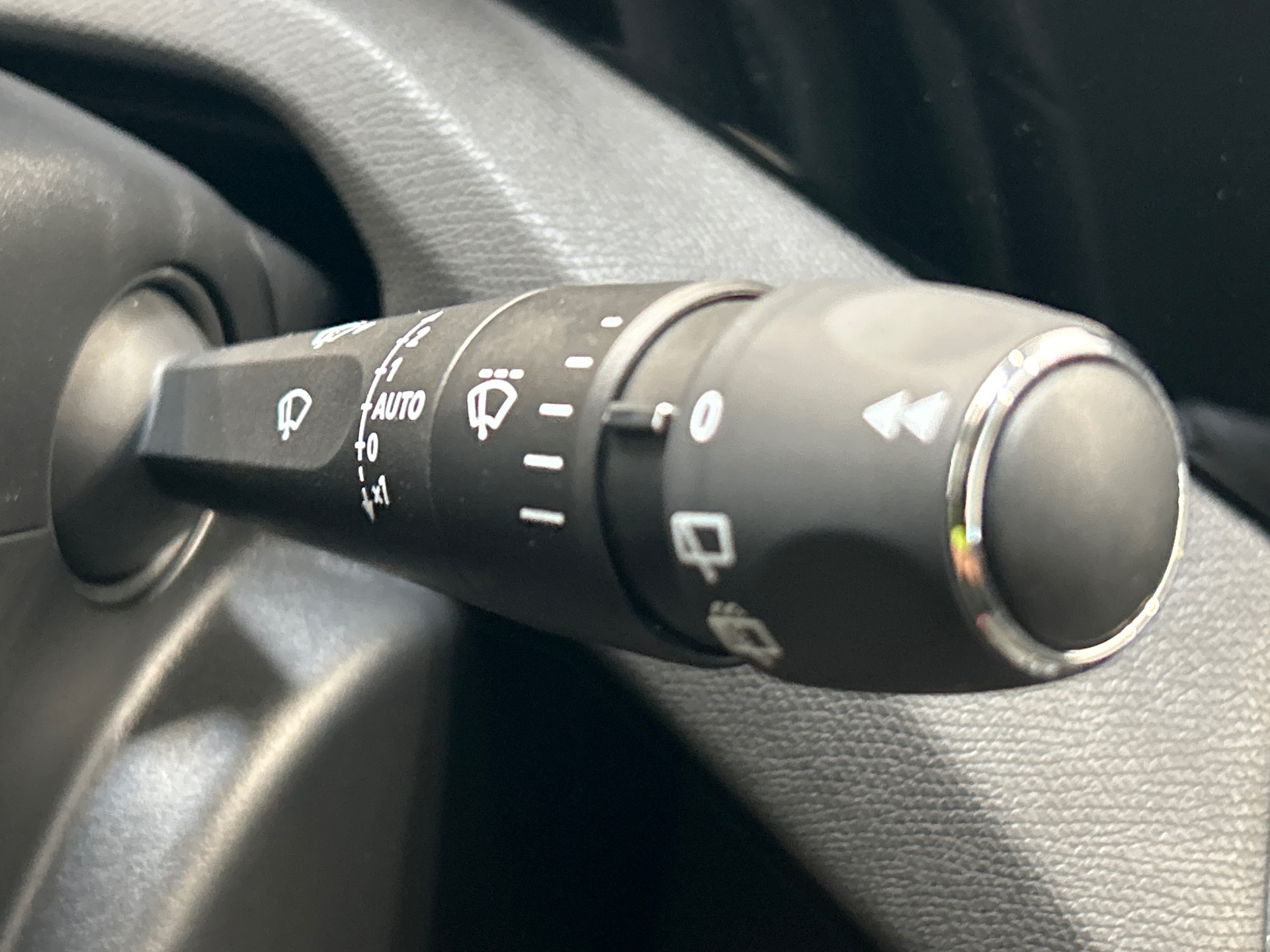 PEUGEOT 308 Allure Hybrid 145 ch e-DCS6
