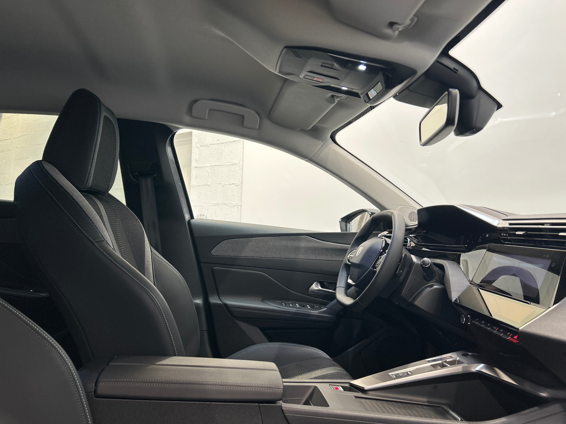 PEUGEOT 308 Allure Hybrid 145 ch e-DCS6