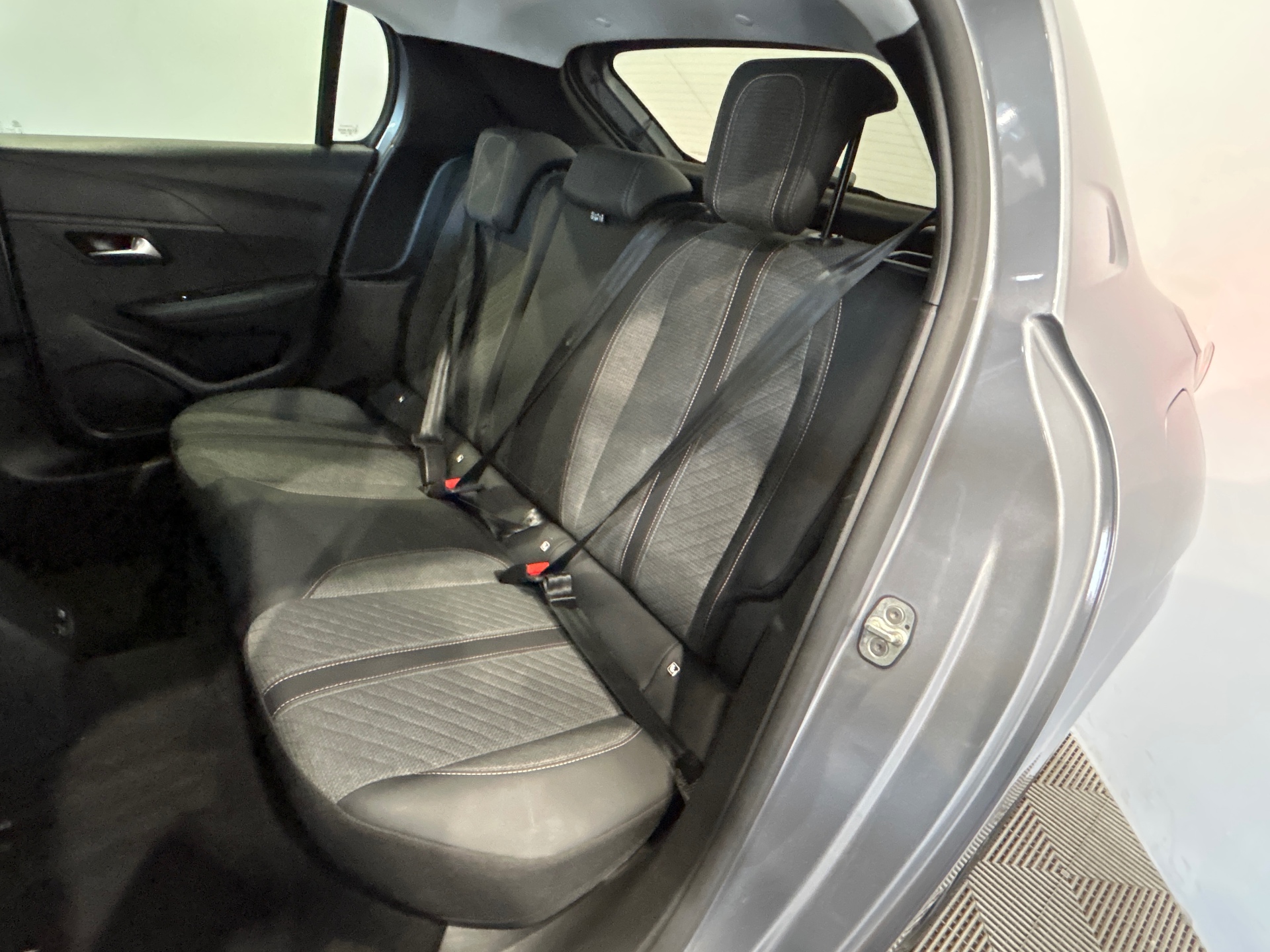 PEUGEOT 208 Allure 100 ch BVM6