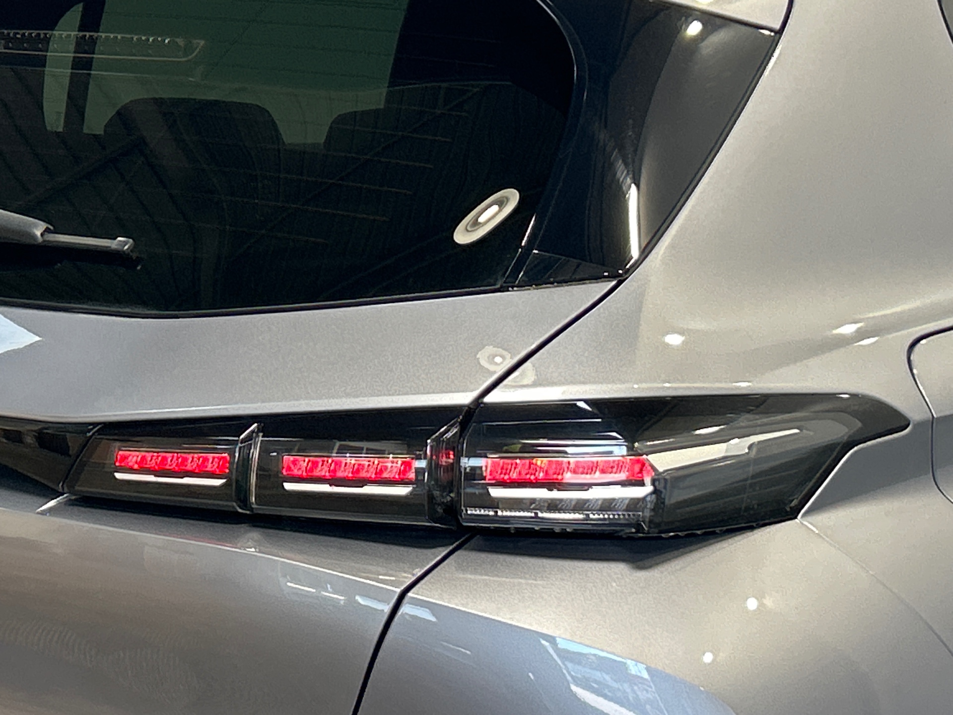 PEUGEOT 308 Allure Hybrid 145 ch e-DCS6