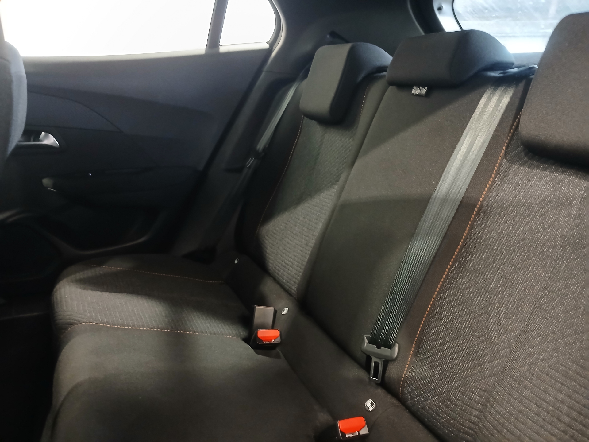 PEUGEOT 2008 Style Hybrid 145 ch e-DCS6