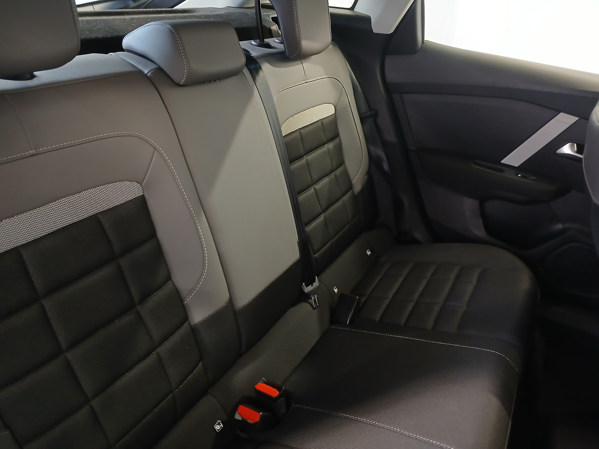 CITROEN C4 Hybride 145ch Edcs-6 MAX