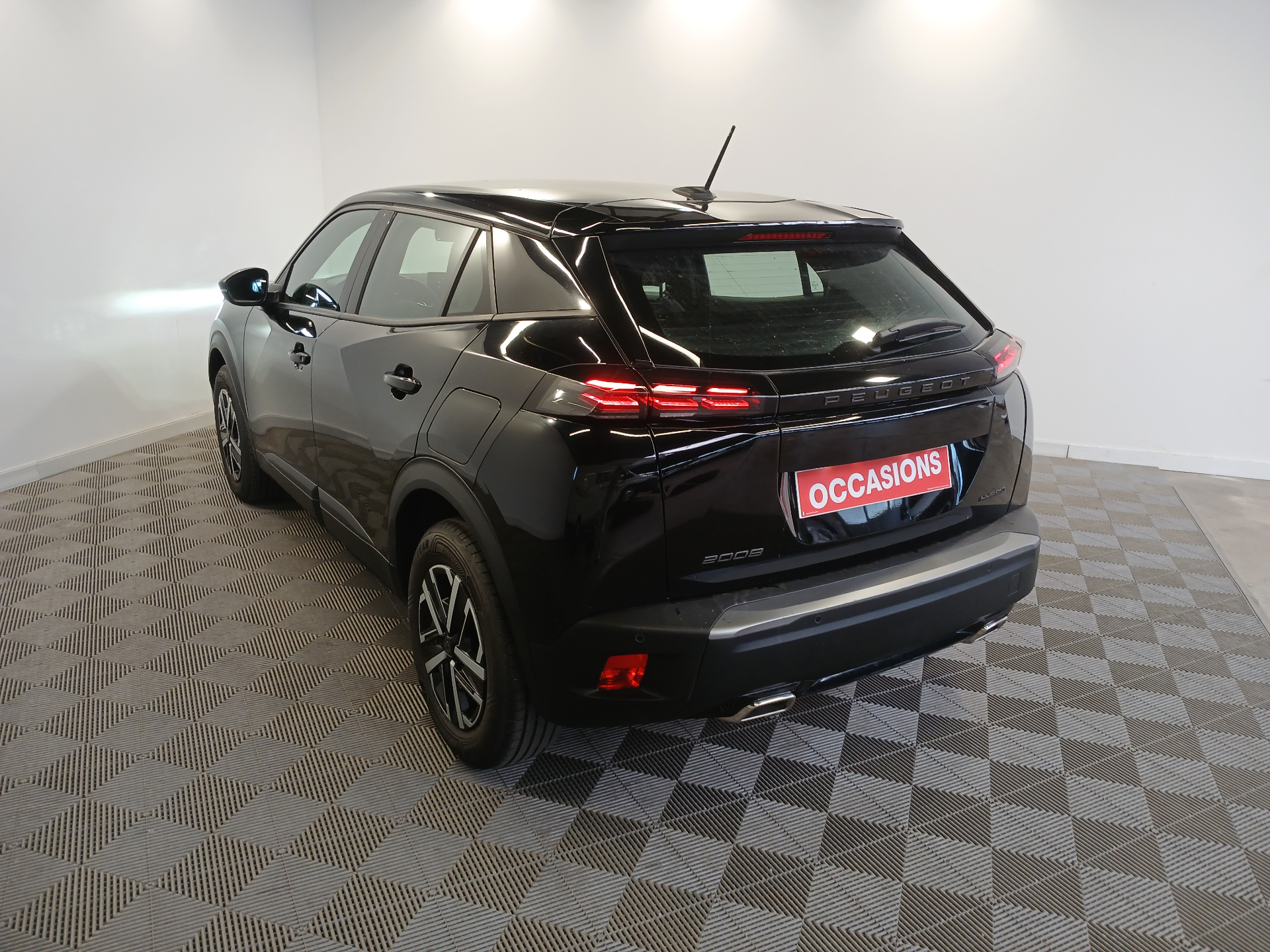 PEUGEOT 2008 Style Hybrid 145 ch e-DCS6