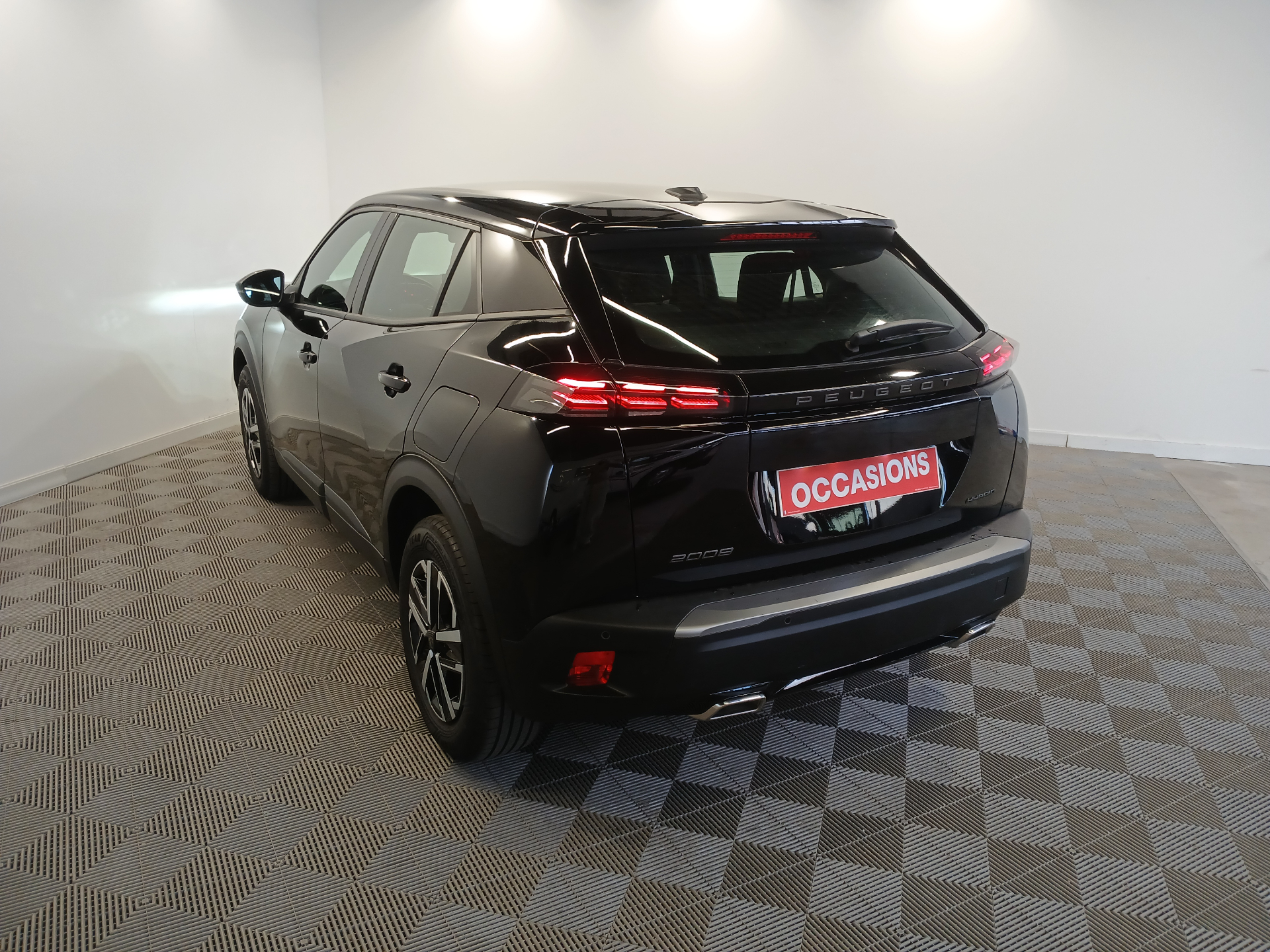 PEUGEOT 2008 Style Hybrid 145 ch e-DCS6