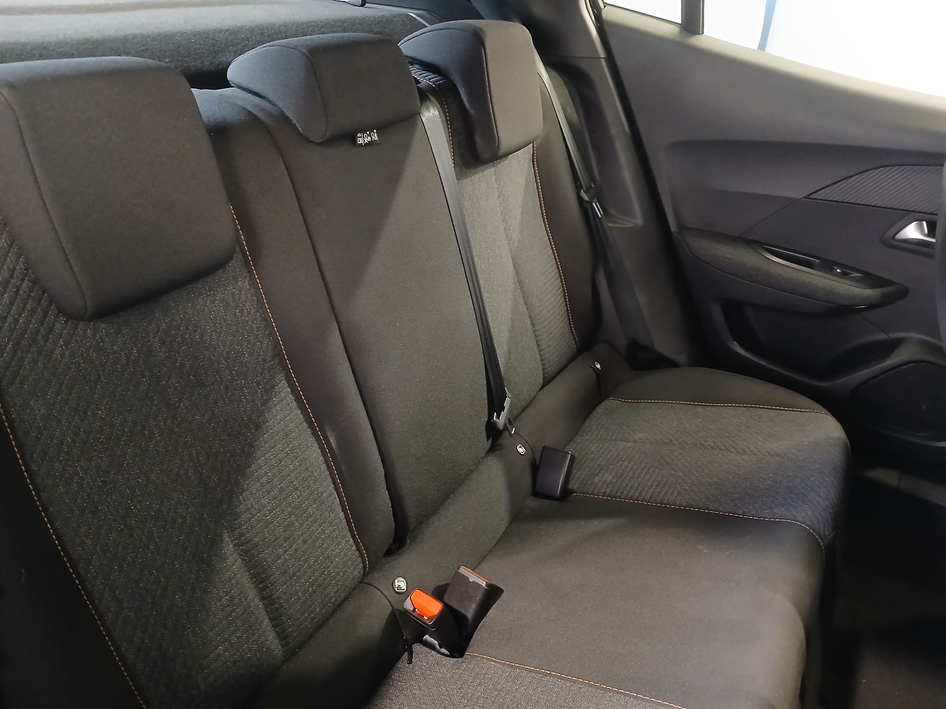 PEUGEOT 2008 Style Hybrid 145 ch e-DCS6