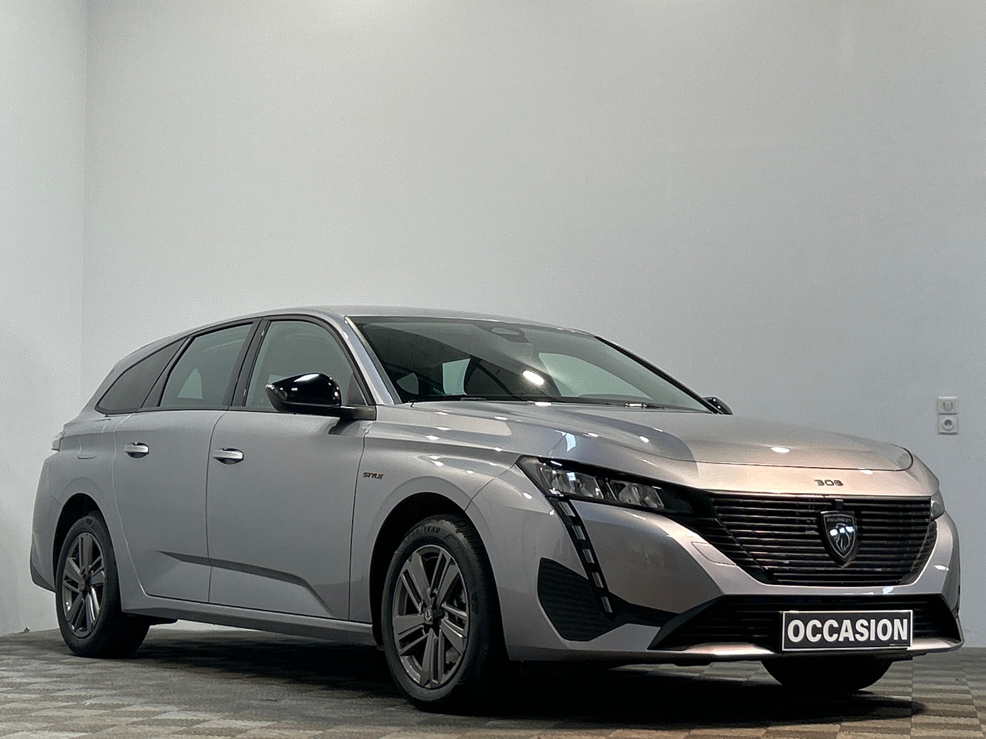 PEUGEOT 308 SW Style Hybrid 145 ch e-DCS6