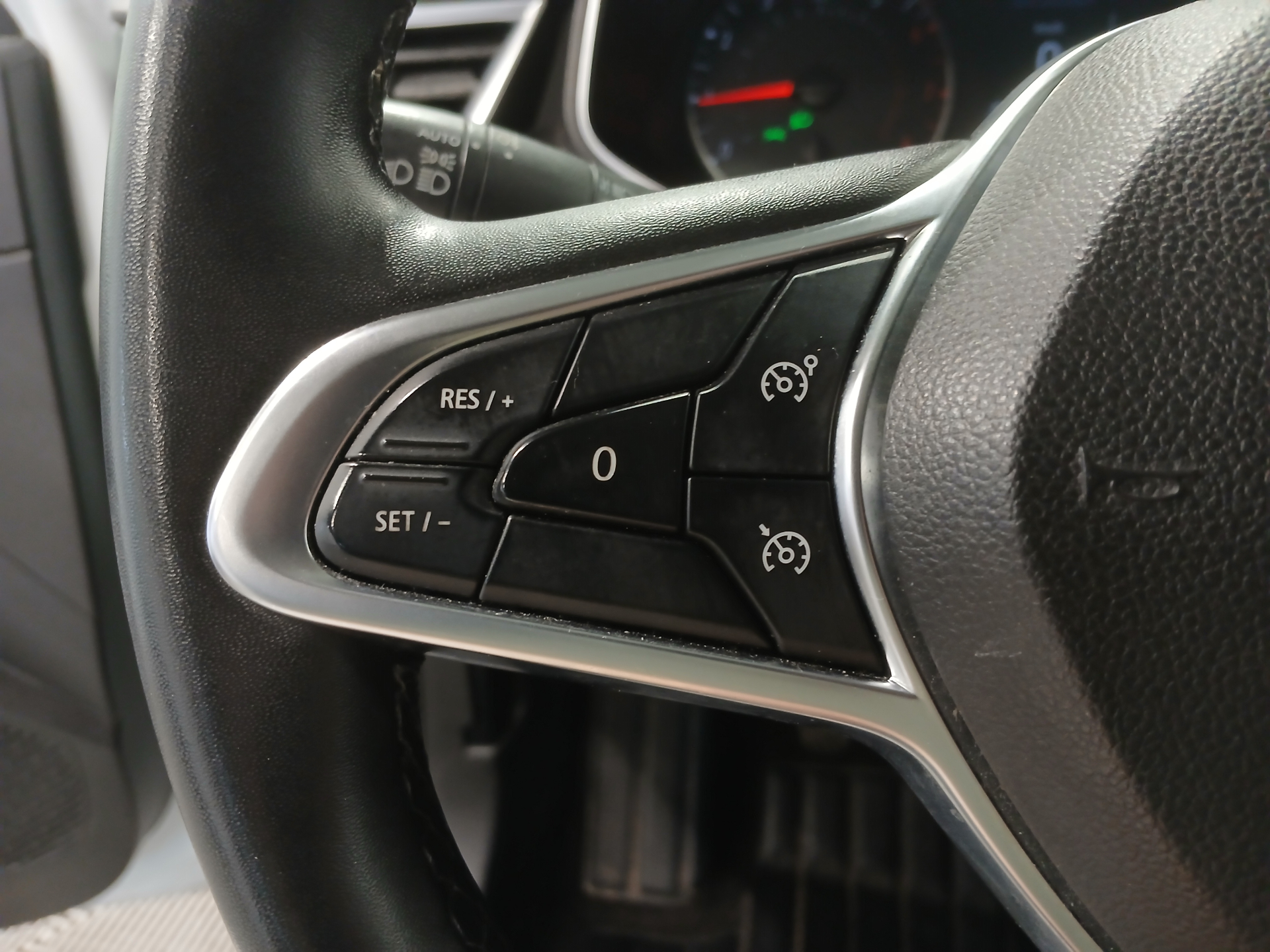 RENAULT CLIO V TCe 90 Business