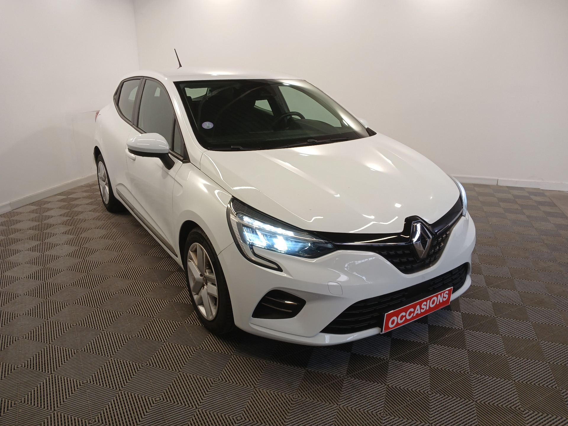 RENAULT CLIO V TCe 90 Business