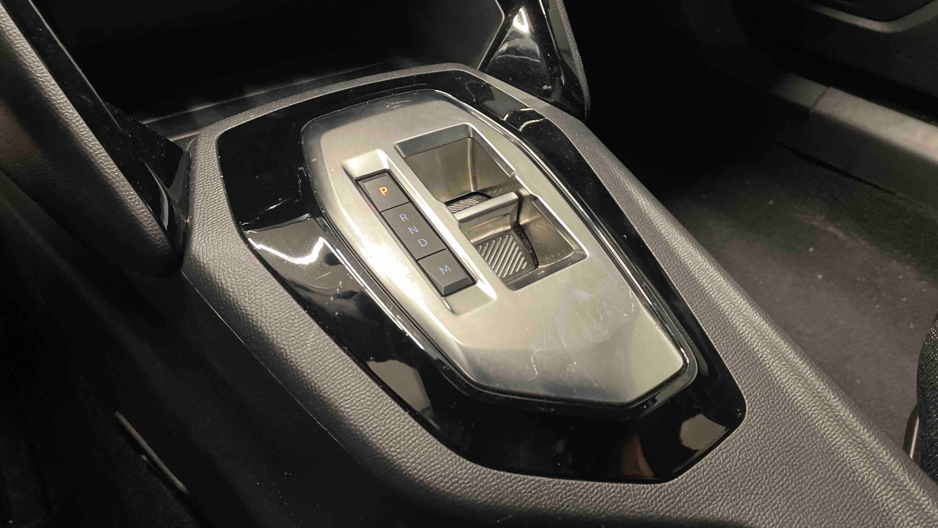 PEUGEOT 2008 Style Hybrid 145 ch e-DCS6