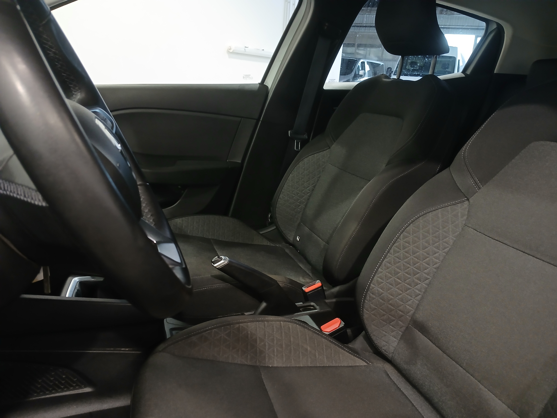 RENAULT CLIO V TCe 90 Business