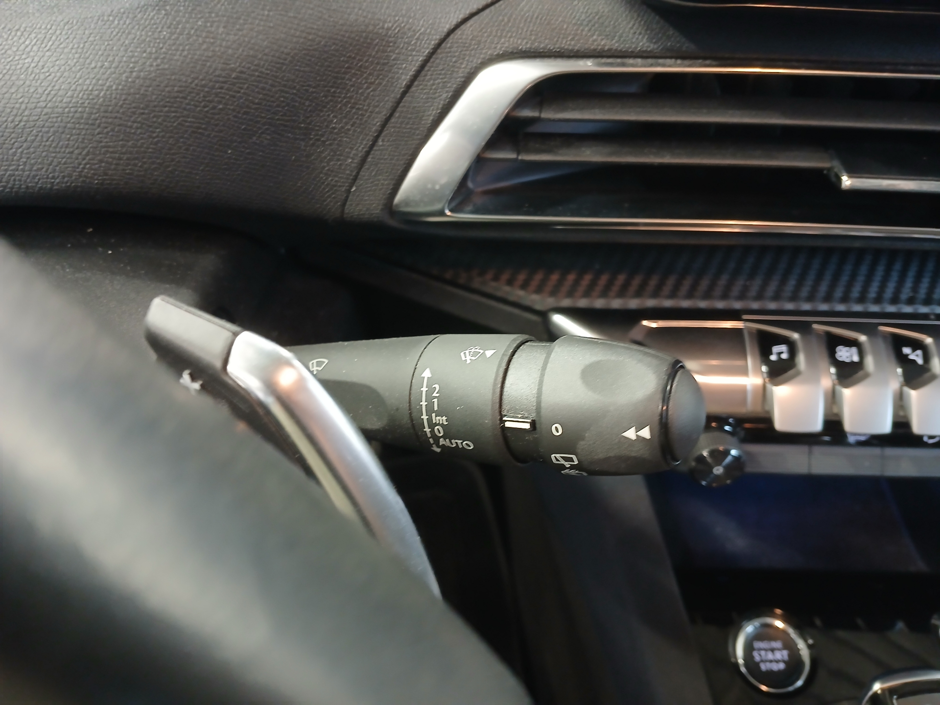 PEUGEOT 3008 BlueHDi 130ch S&S EAT8 Active Pack