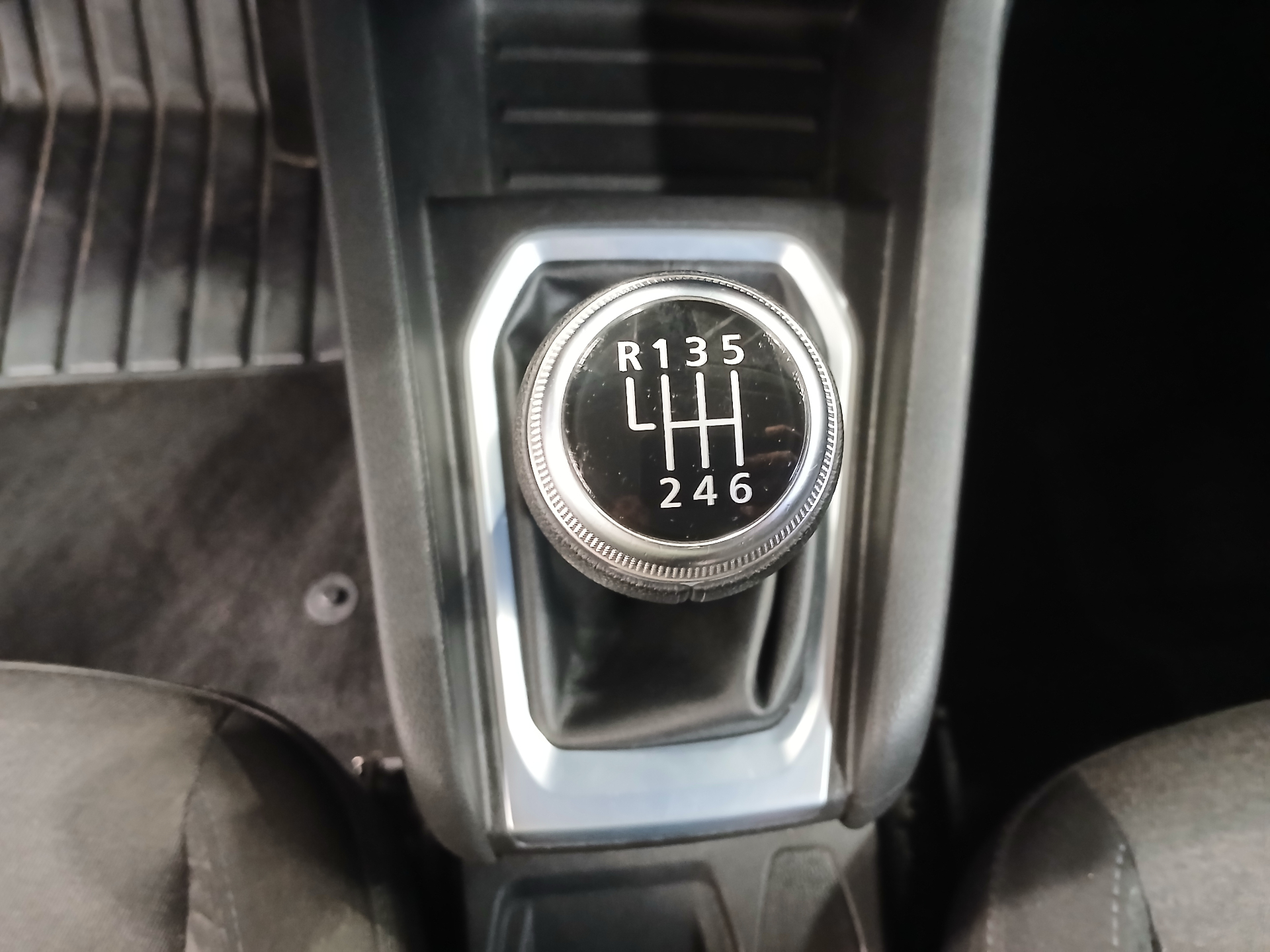 RENAULT CLIO V TCe 90 Business