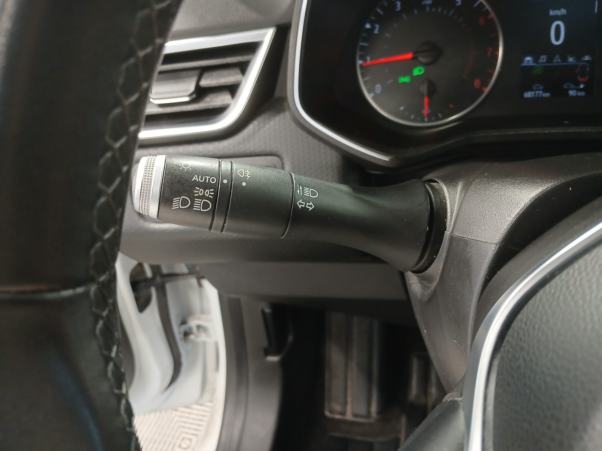 RENAULT CLIO V TCe 90 Business