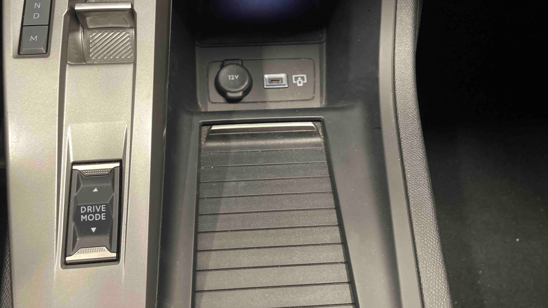 PEUGEOT 308 Allure Hybrid 145 ch e-DCS6