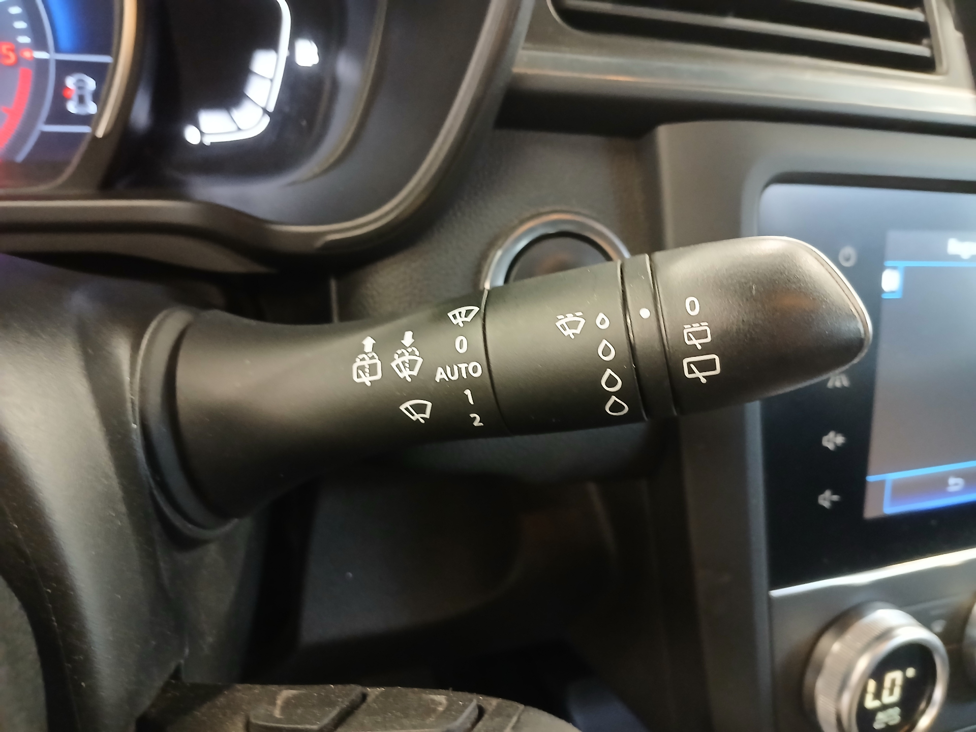 RENAULT KADJAR Blue dCi 115 EDC Business