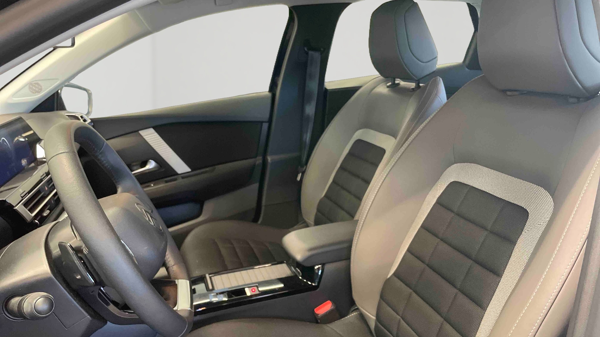 CITROEN C4 Hybride 145 ch e-DCS6 Max