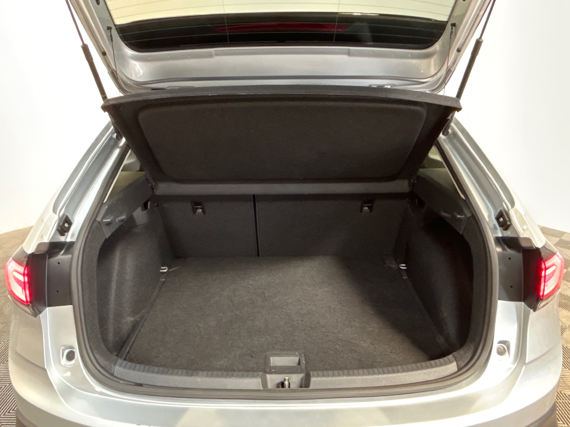 VOLKSWAGEN TAIGO TSI 115 HP LIFE DSG