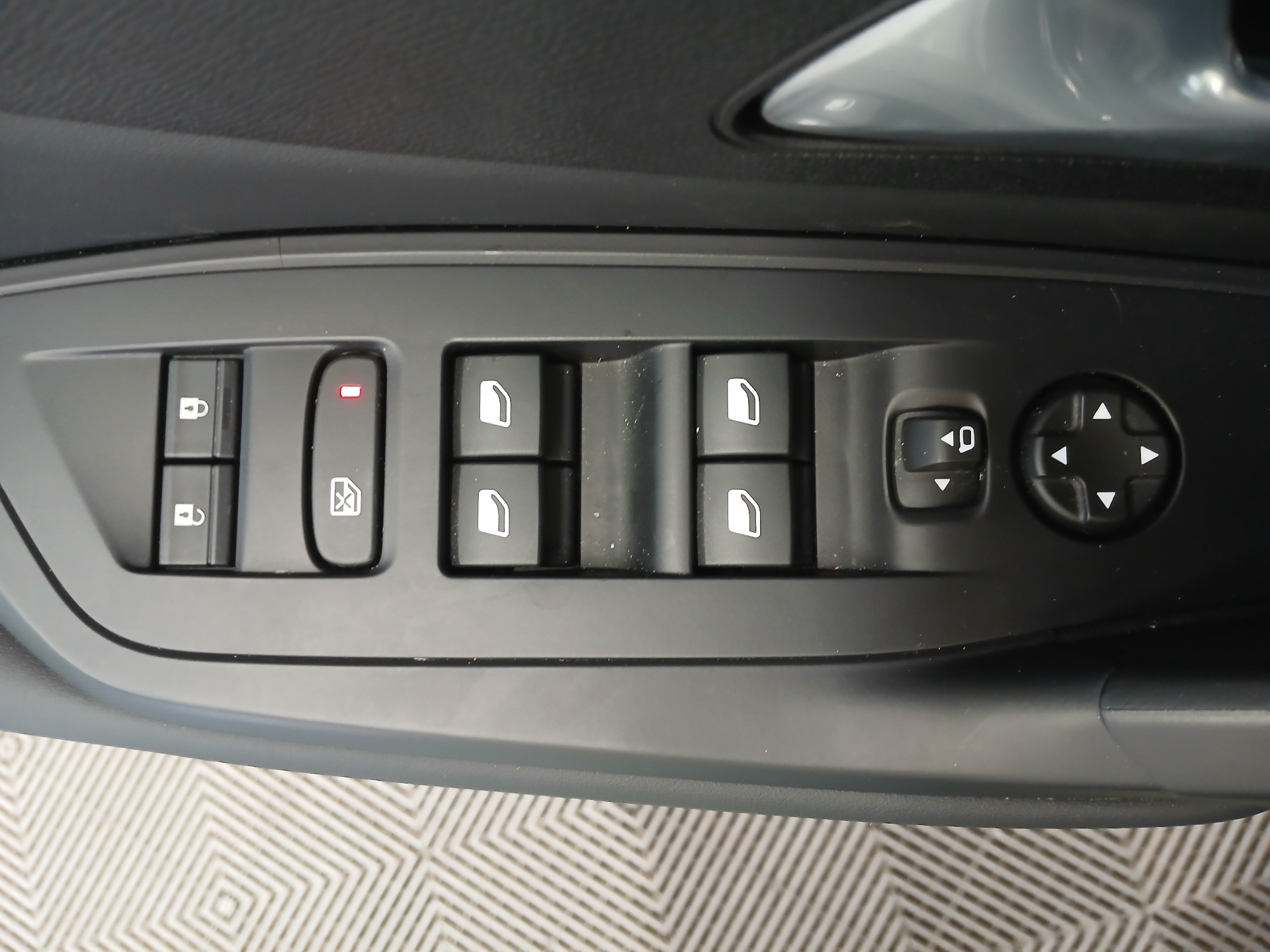 PEUGEOT 408 Allure Hybrid 145 ch e-DCS6