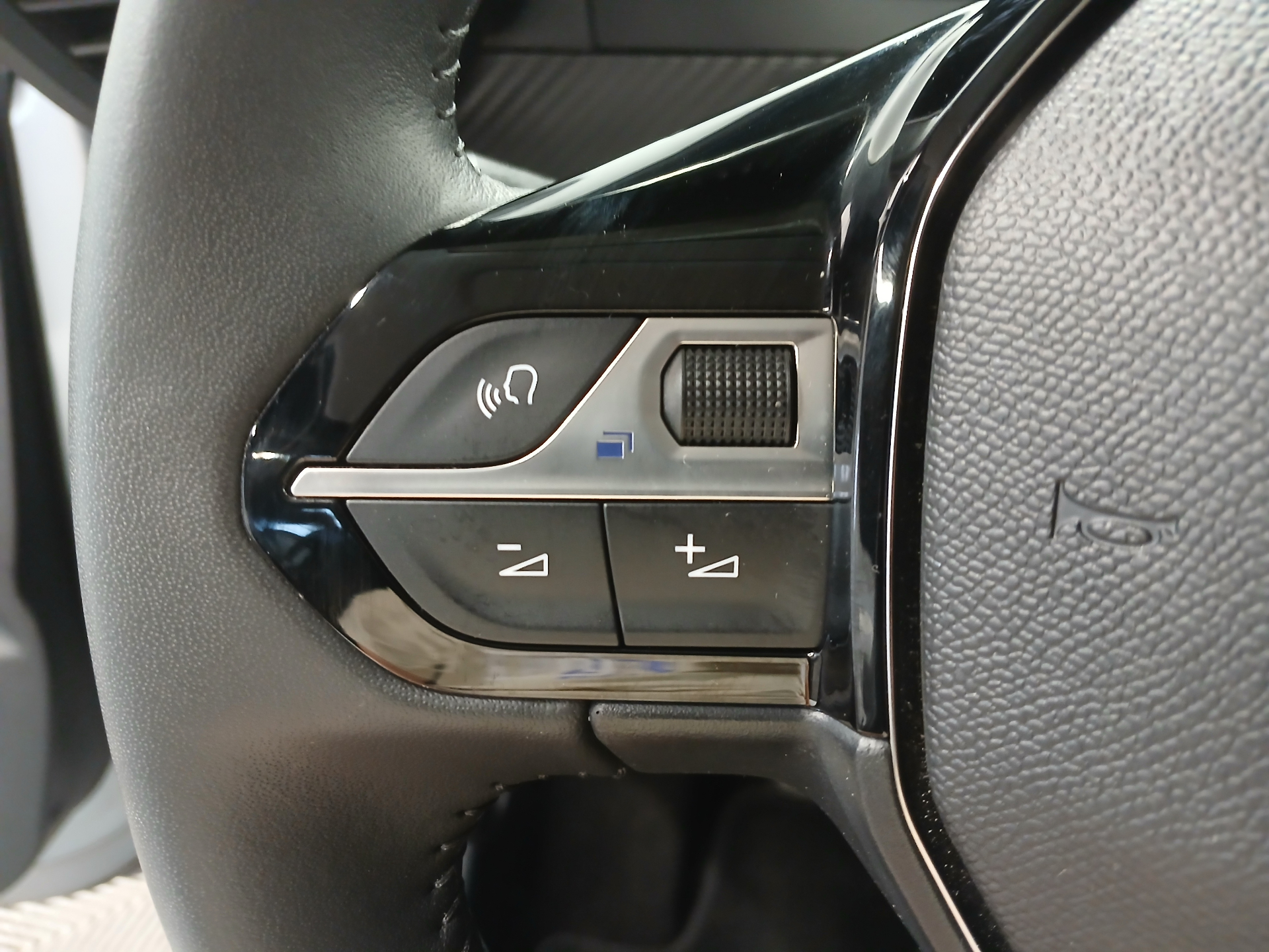 PEUGEOT 208 Style 100 ch BVM6