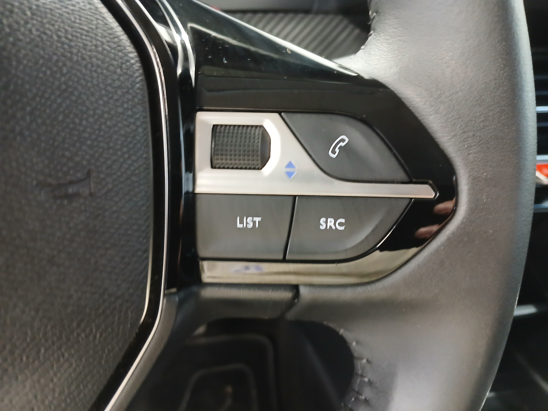 PEUGEOT 208 Style 100 ch BVM6