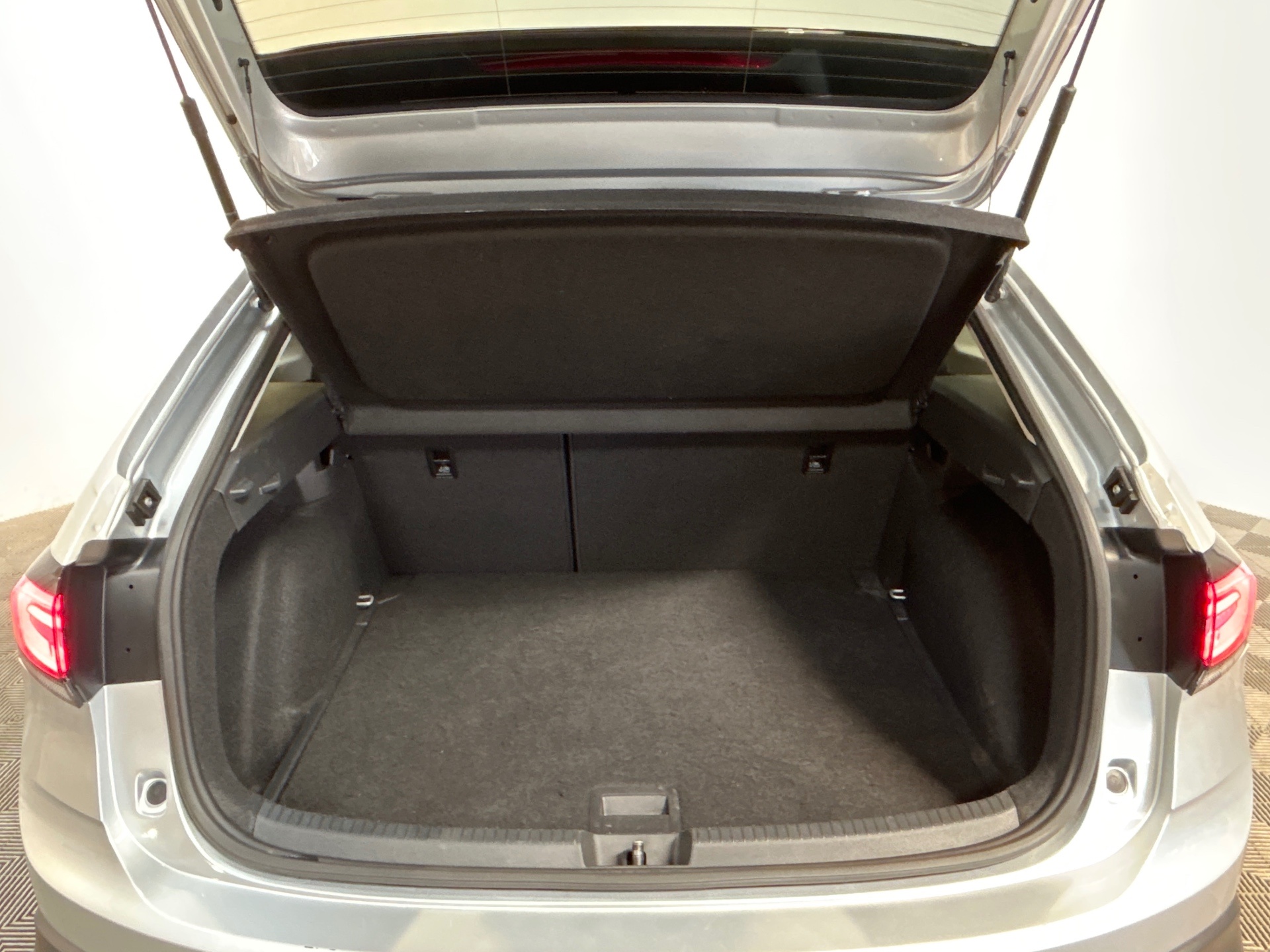 VOLKSWAGEN TAIGO TSI 115 HP LIFE DSG
