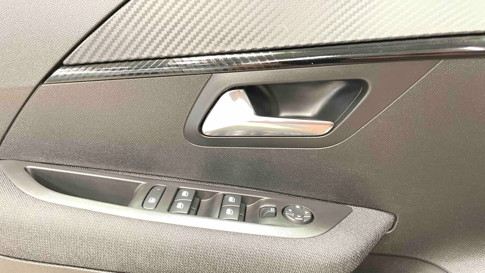 PEUGEOT 208 Style 100 ch BVM6