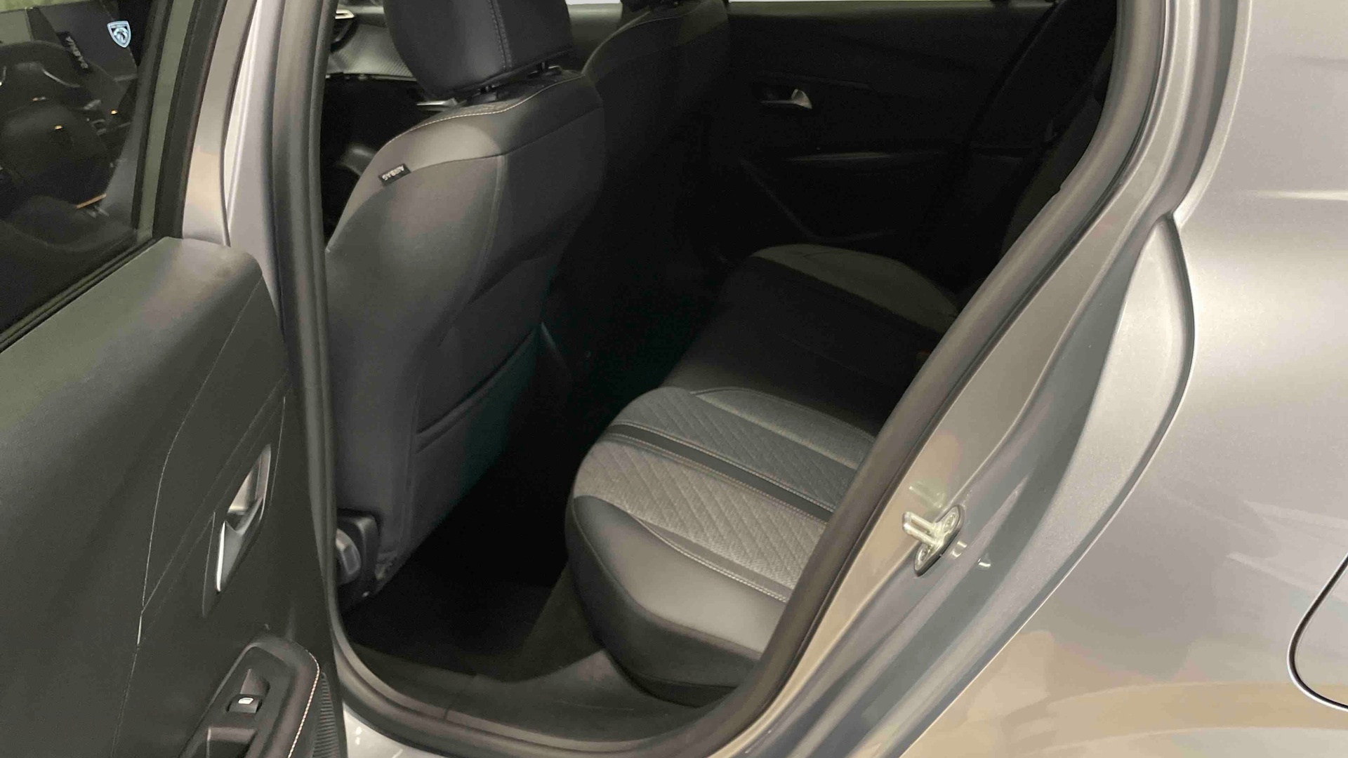 PEUGEOT 208 Allure 100 ch BVM6