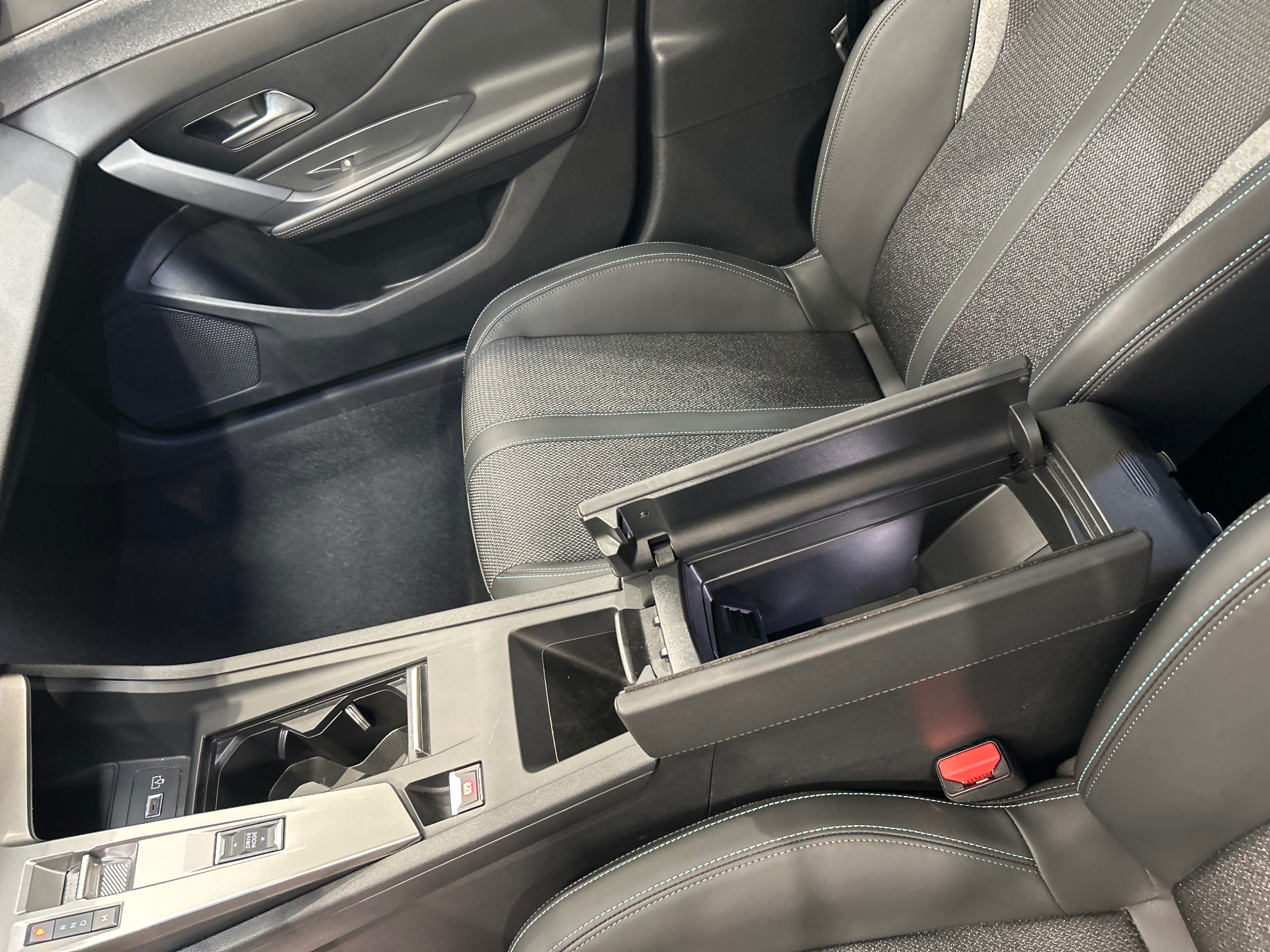 PEUGEOT 308 Allure BlueHDI 130 ch S&S EAT8