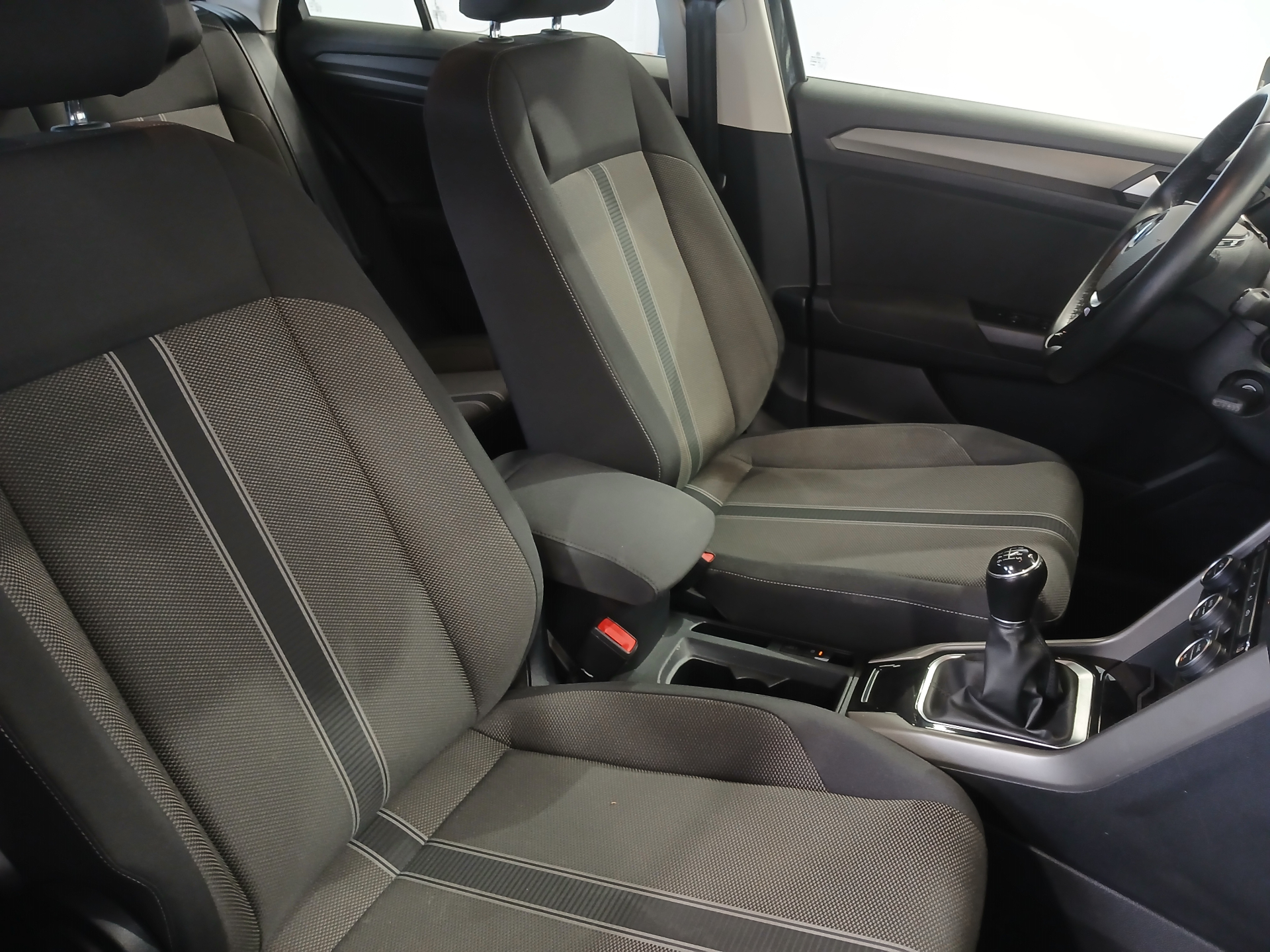 VOLKSWAGEN T-ROC 2.0 TDI 115 Start/Stop BVM6 Lounge Business
