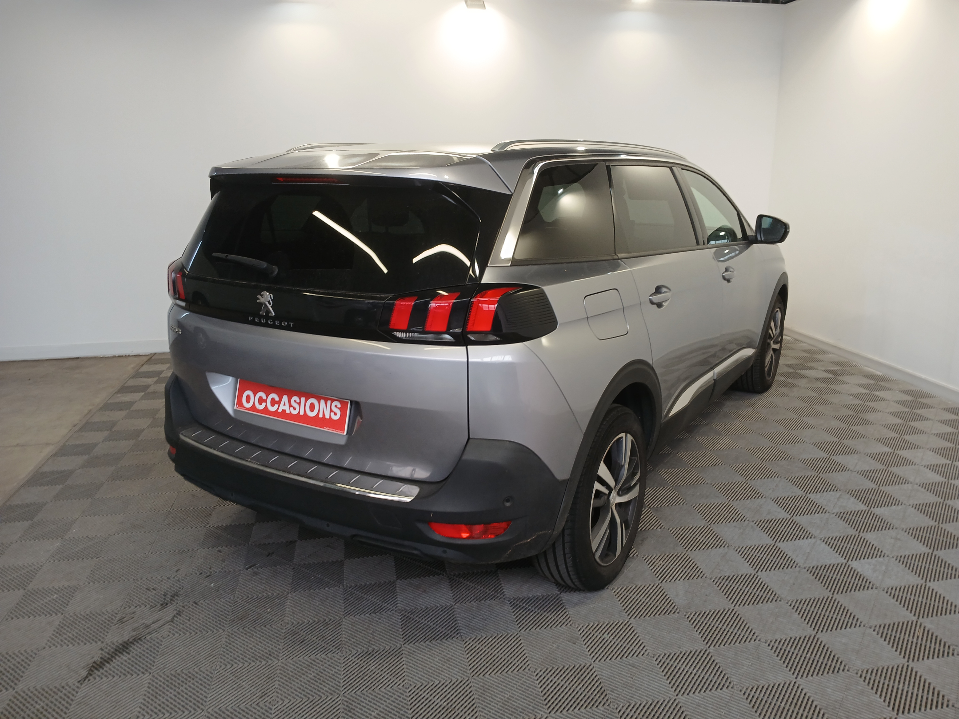PEUGEOT 5008 ALLURE PACK BLUEHDI 130 S&S EAT8