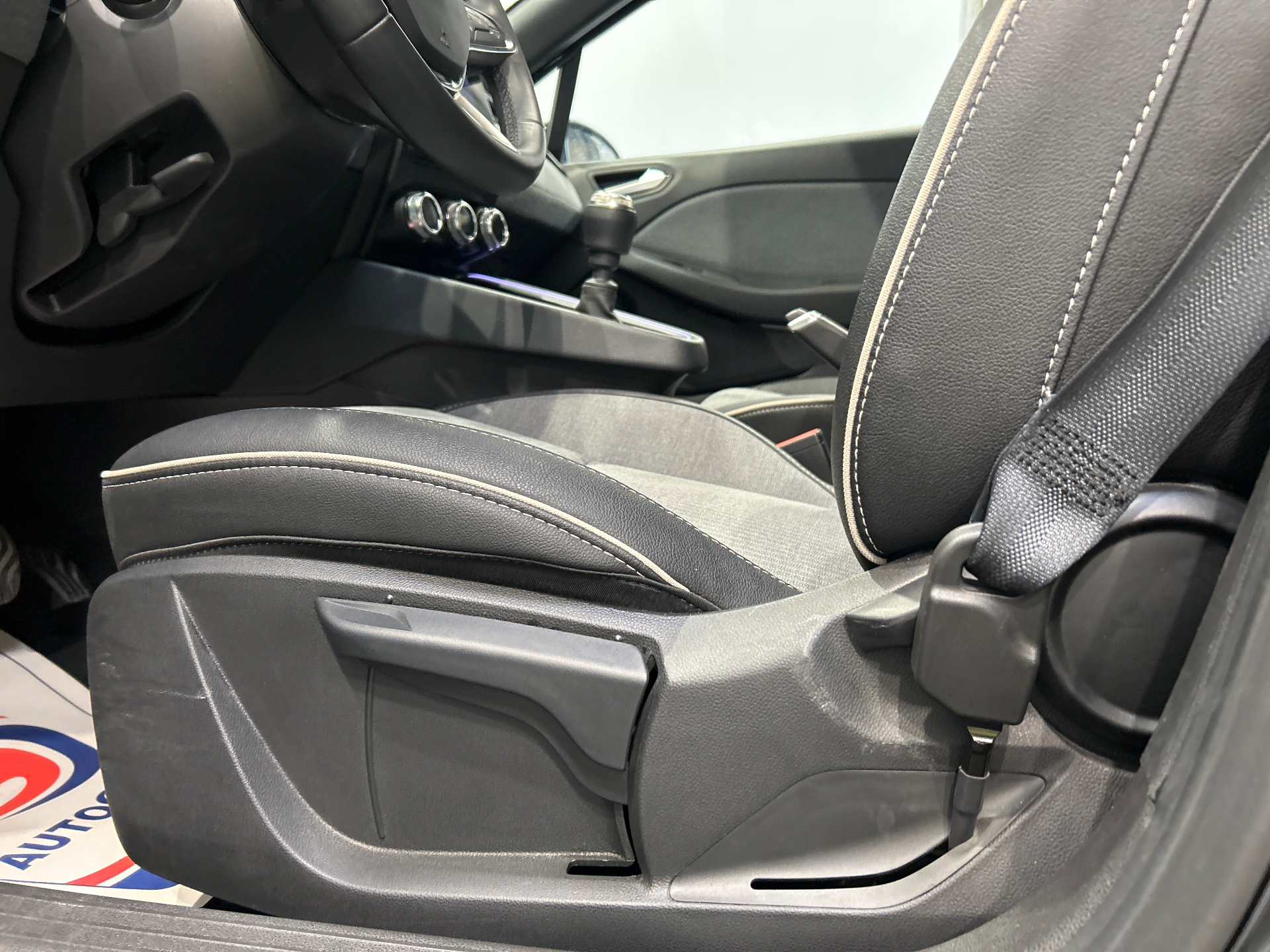 RENAULT CLIO V Techno 90 tce