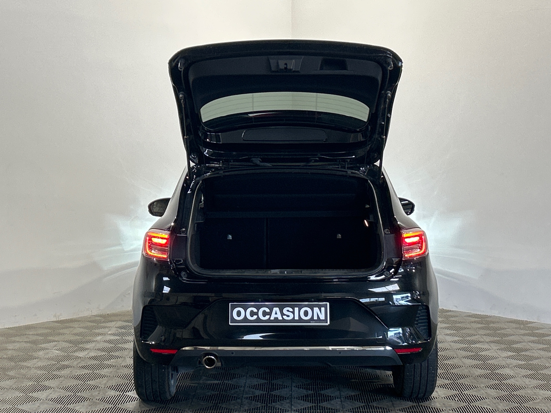 RENAULT CLIO V Techno 90 tce