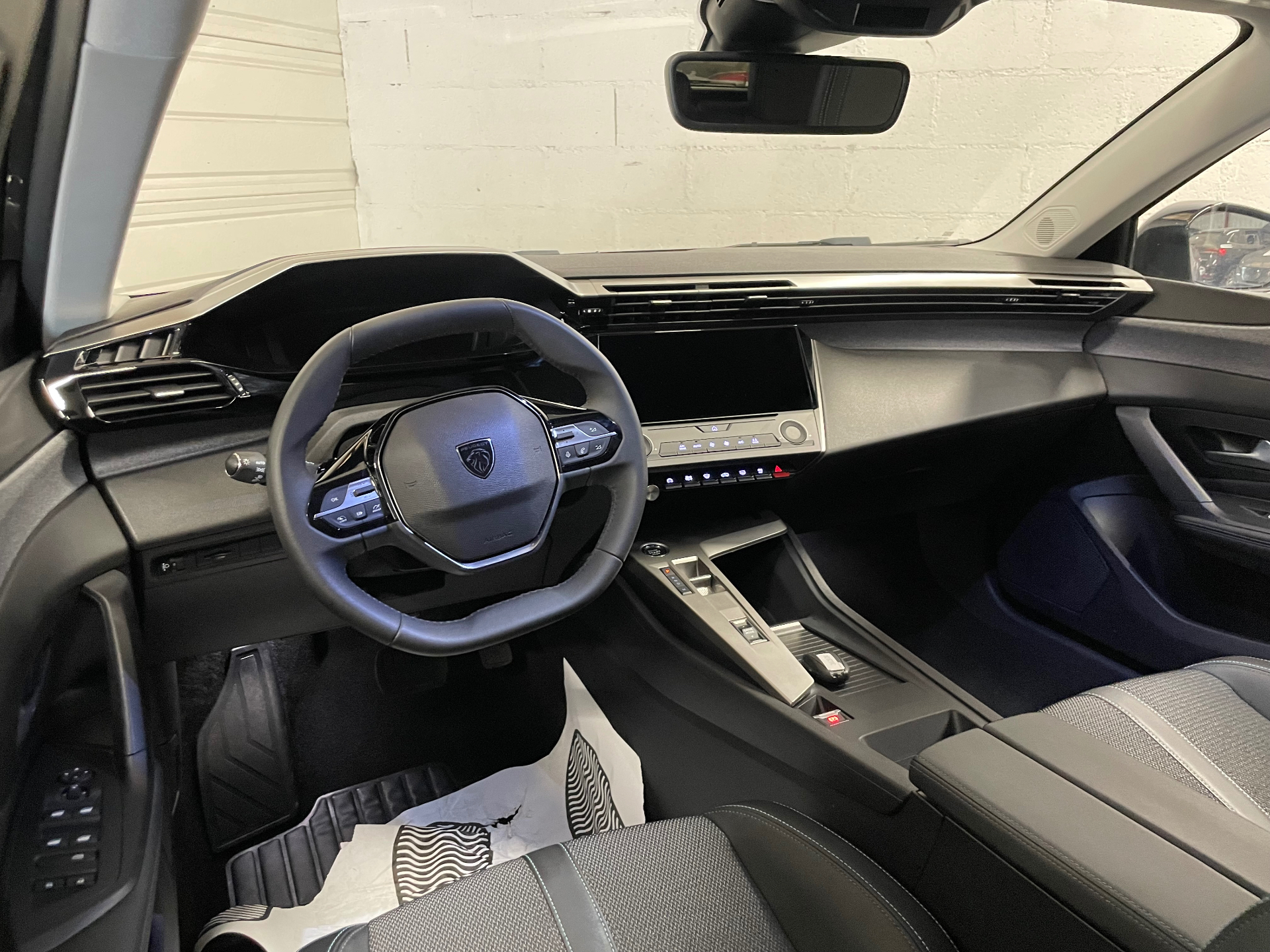PEUGEOT 308 BlueHDi 130ch S&S EAT8 Allure