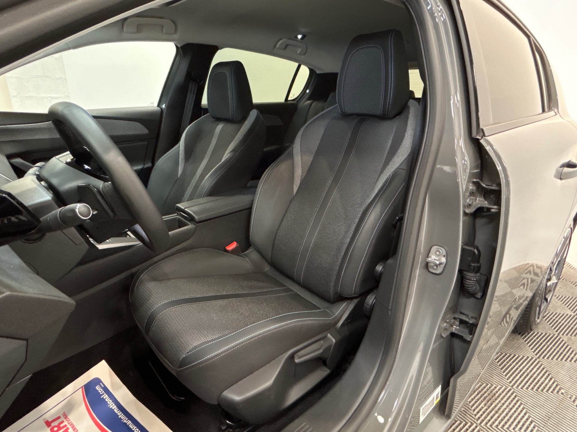 PEUGEOT 308 Allure BlueHDI 130 ch S&S EAT8