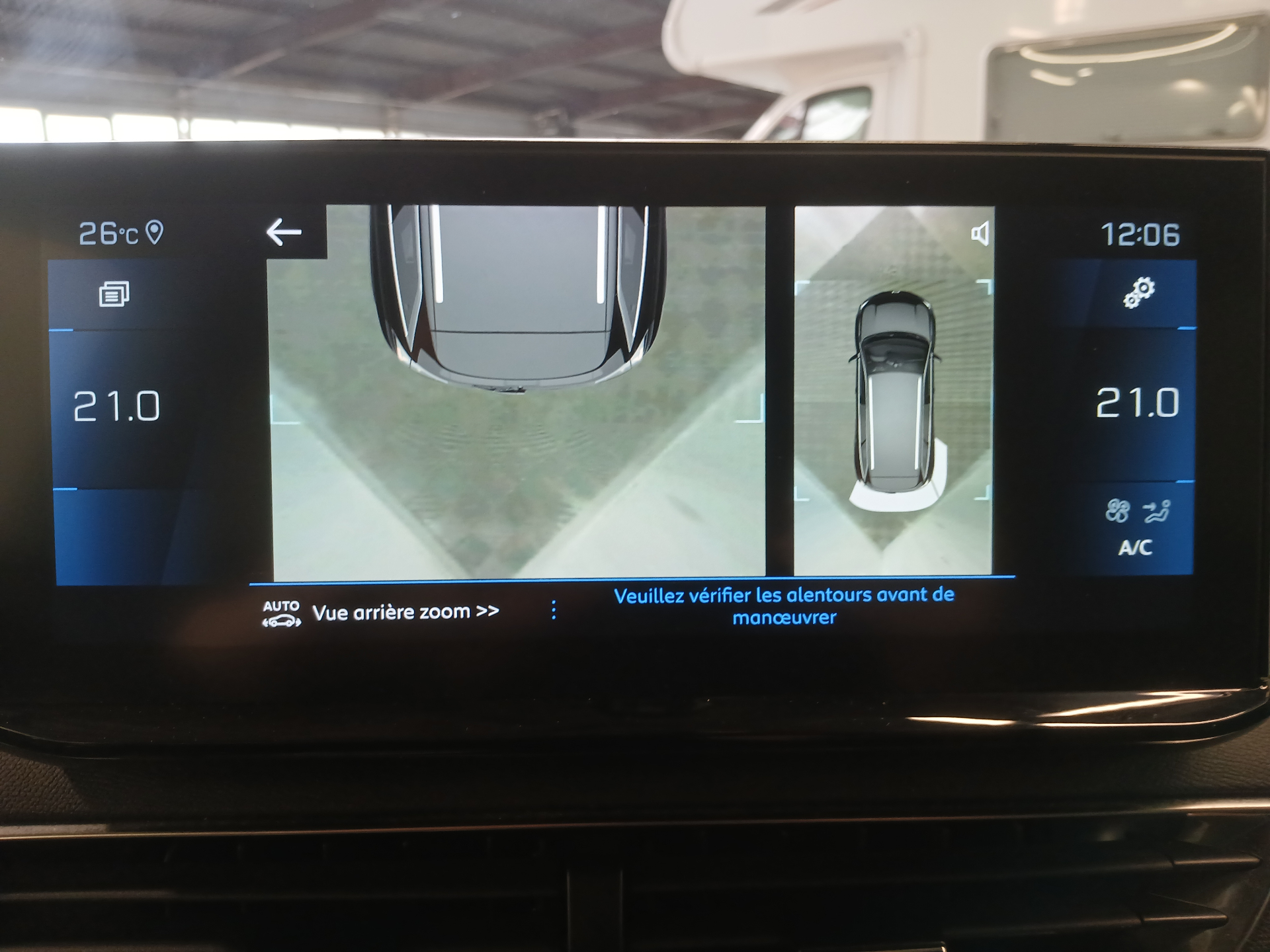 PEUGEOT 5008 ALLURE PACK BLUEHDI 130 S&S EAT8