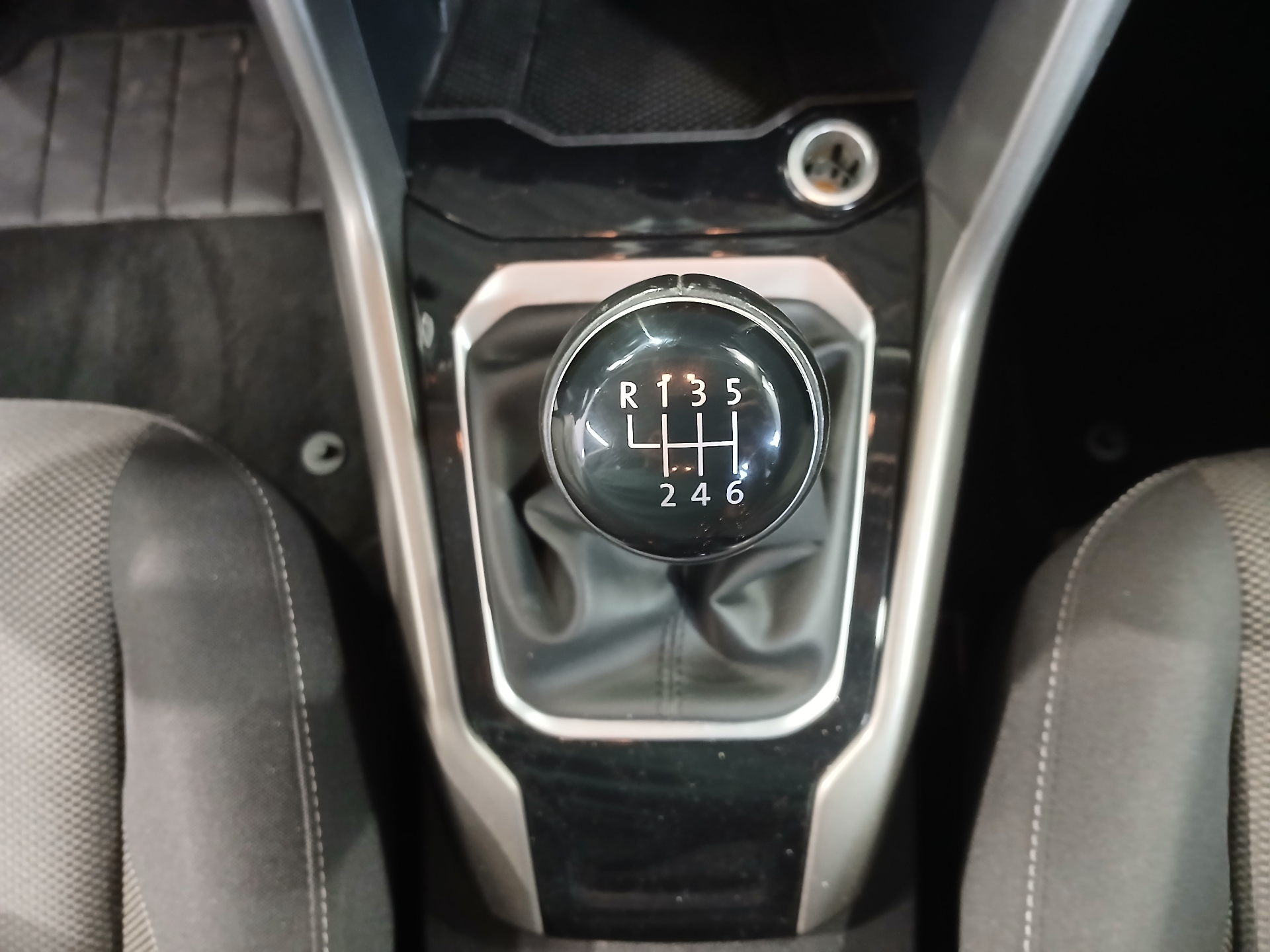 VOLKSWAGEN T-ROC 2.0 TDI 115 Start/Stop BVM6 Lounge Business