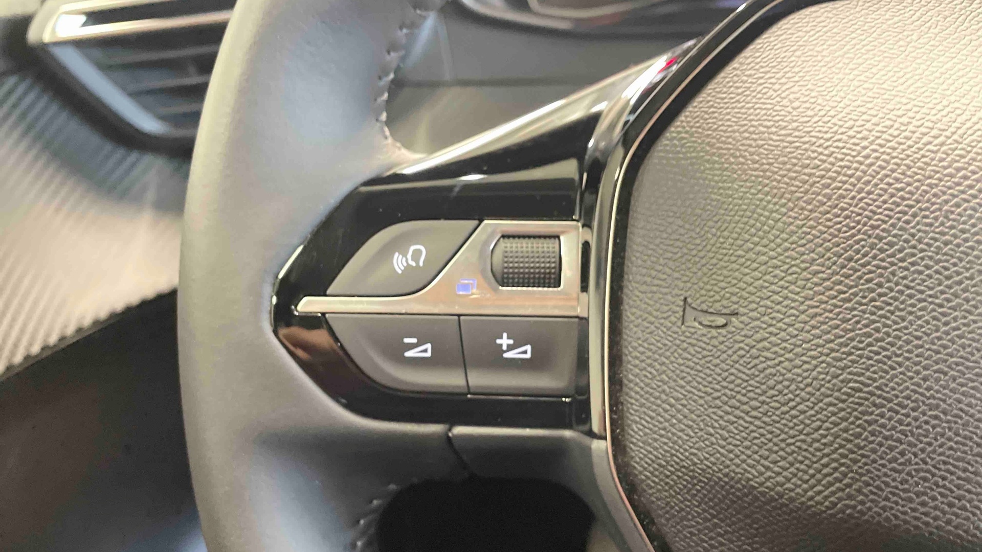 PEUGEOT 208 Style 100 ch BVM6