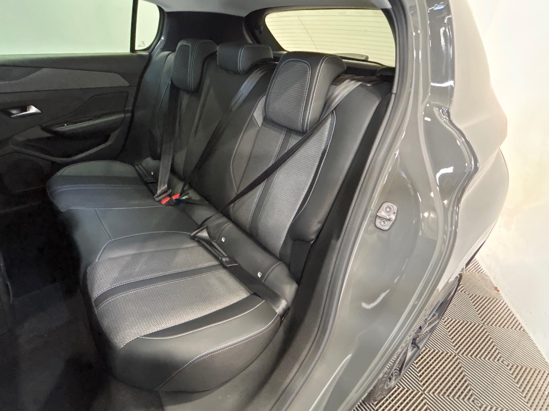 PEUGEOT 308 Allure BlueHDI 130 ch S&S EAT8