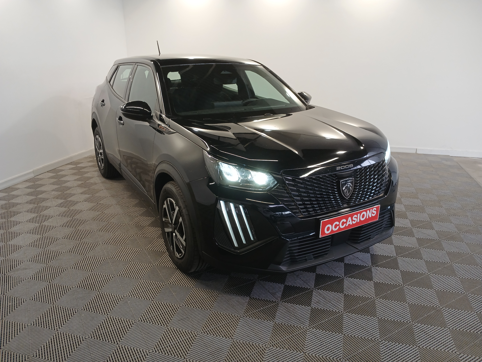 PEUGEOT 2008 Style 100 ch BVM6