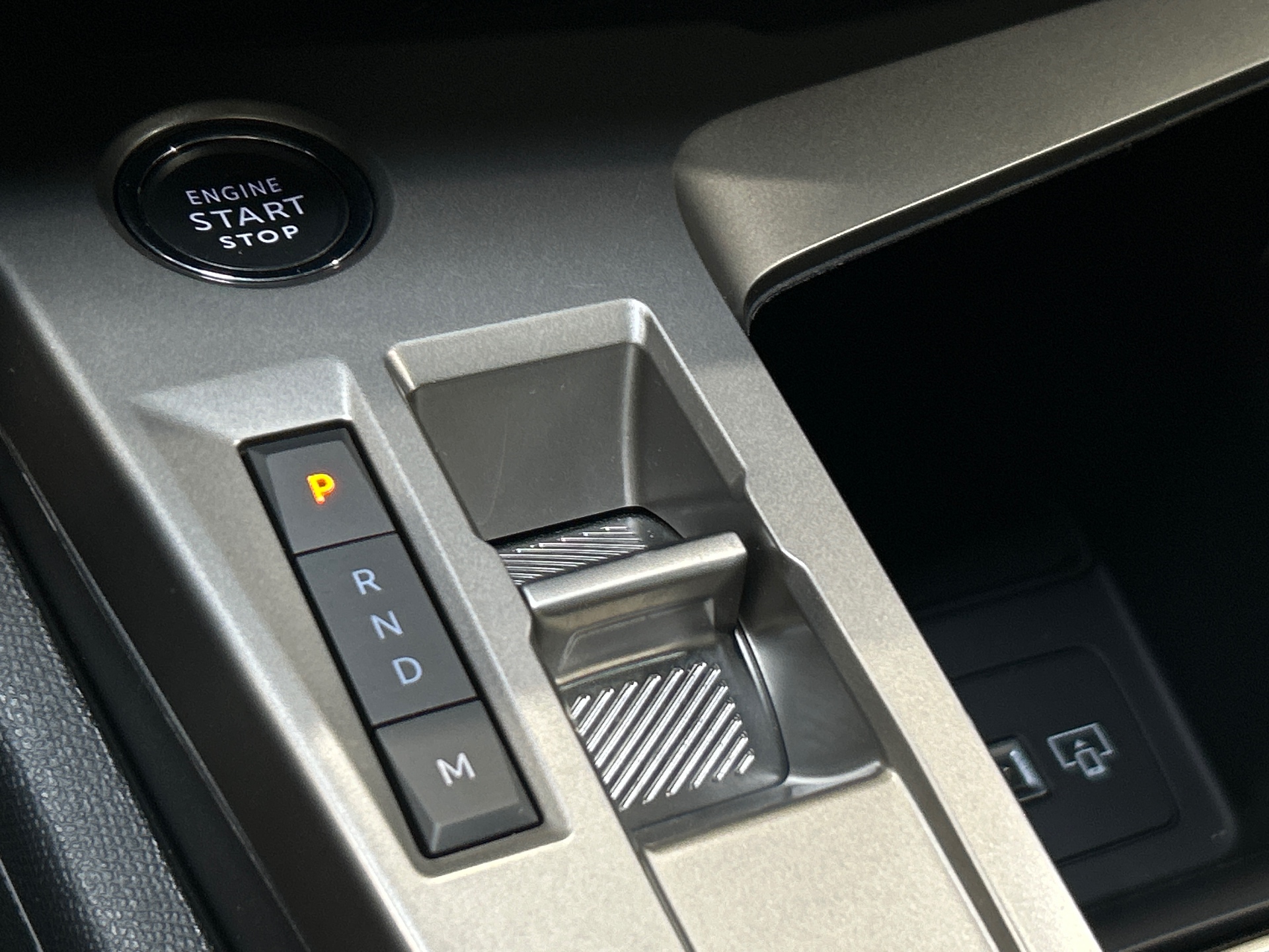 PEUGEOT 408 Allure Hybrid 145 ch e-DCS6