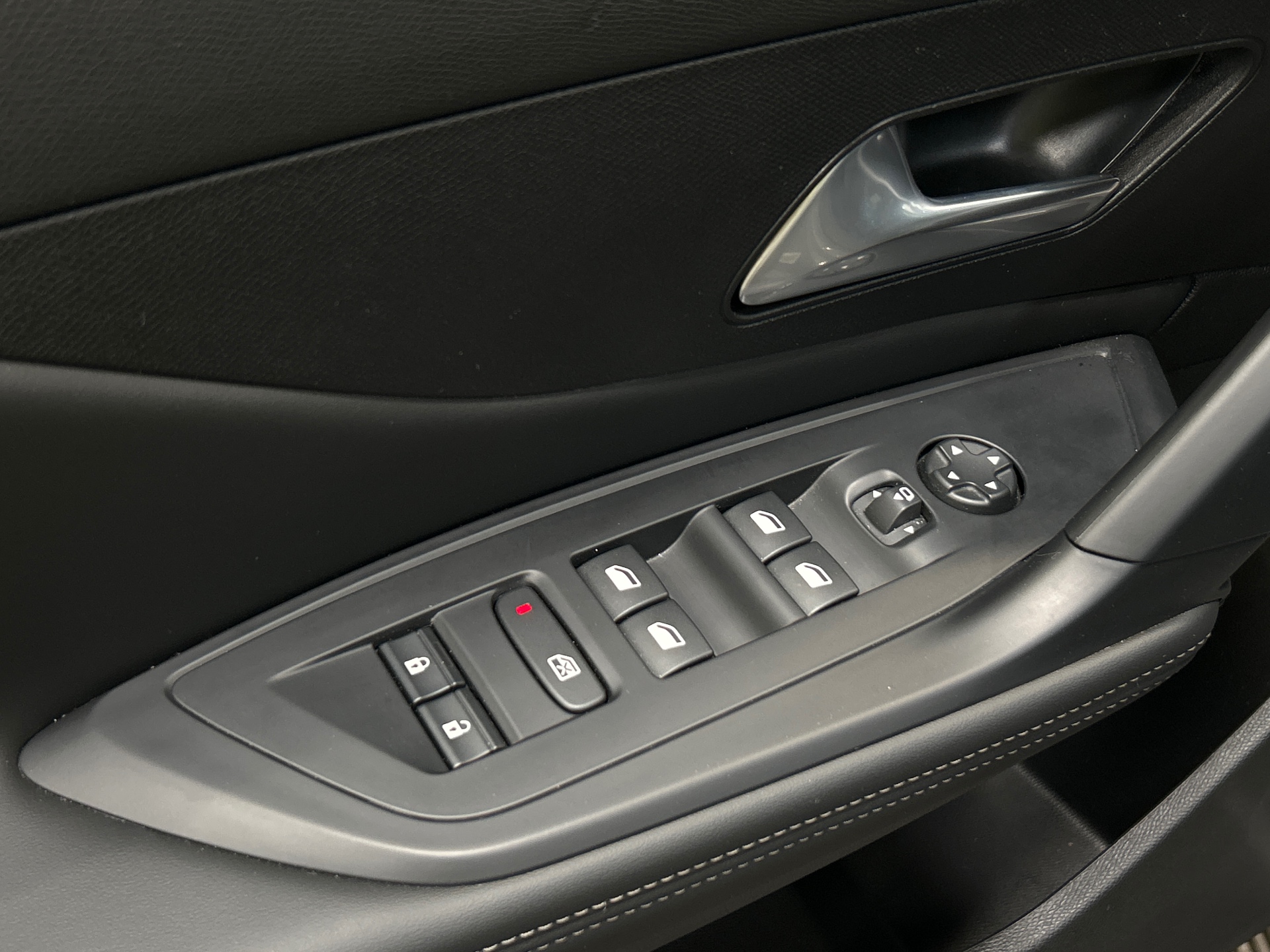 PEUGEOT 308 Allure BlueHDI 130 ch S&S EAT8