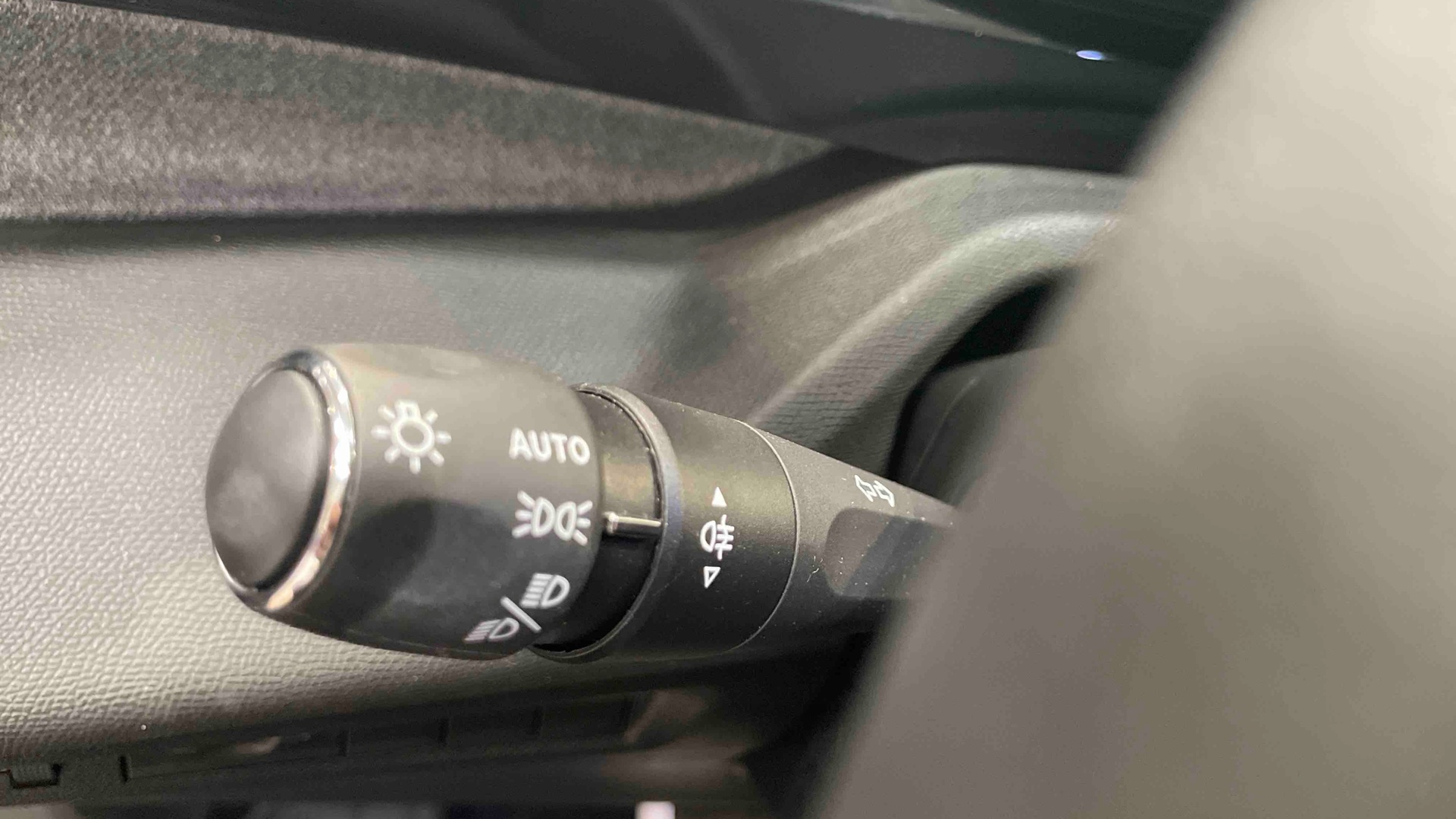 PEUGEOT 308 Allure BlueHDI 130 ch S&S EAT8