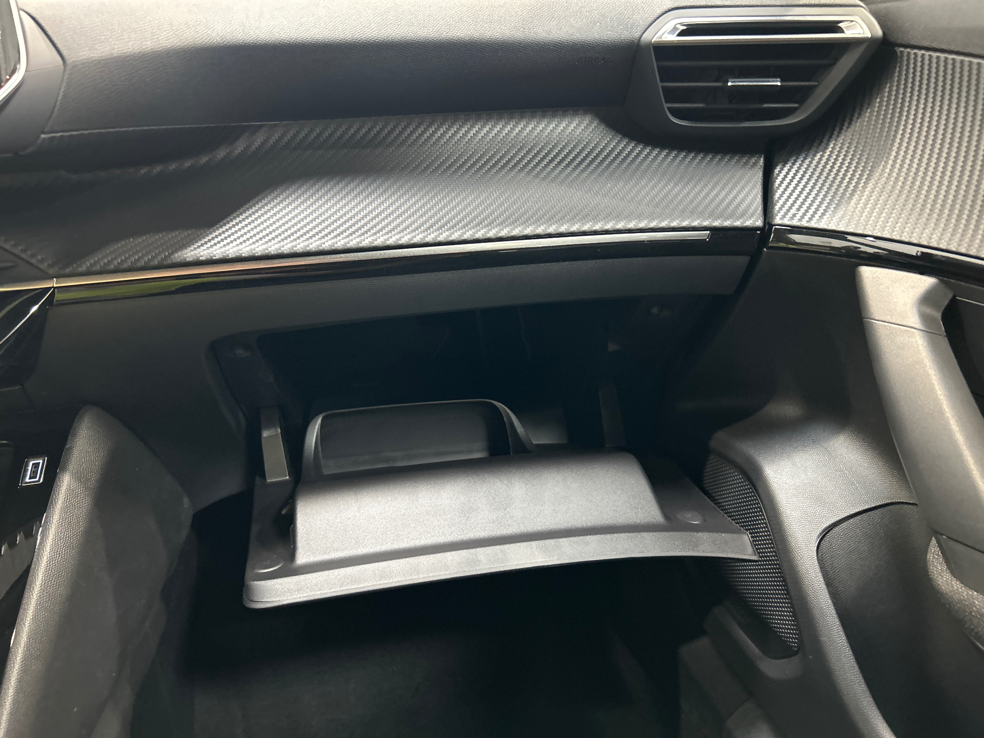 PEUGEOT 2008 Style Hybrid 145 ch e-DCS6