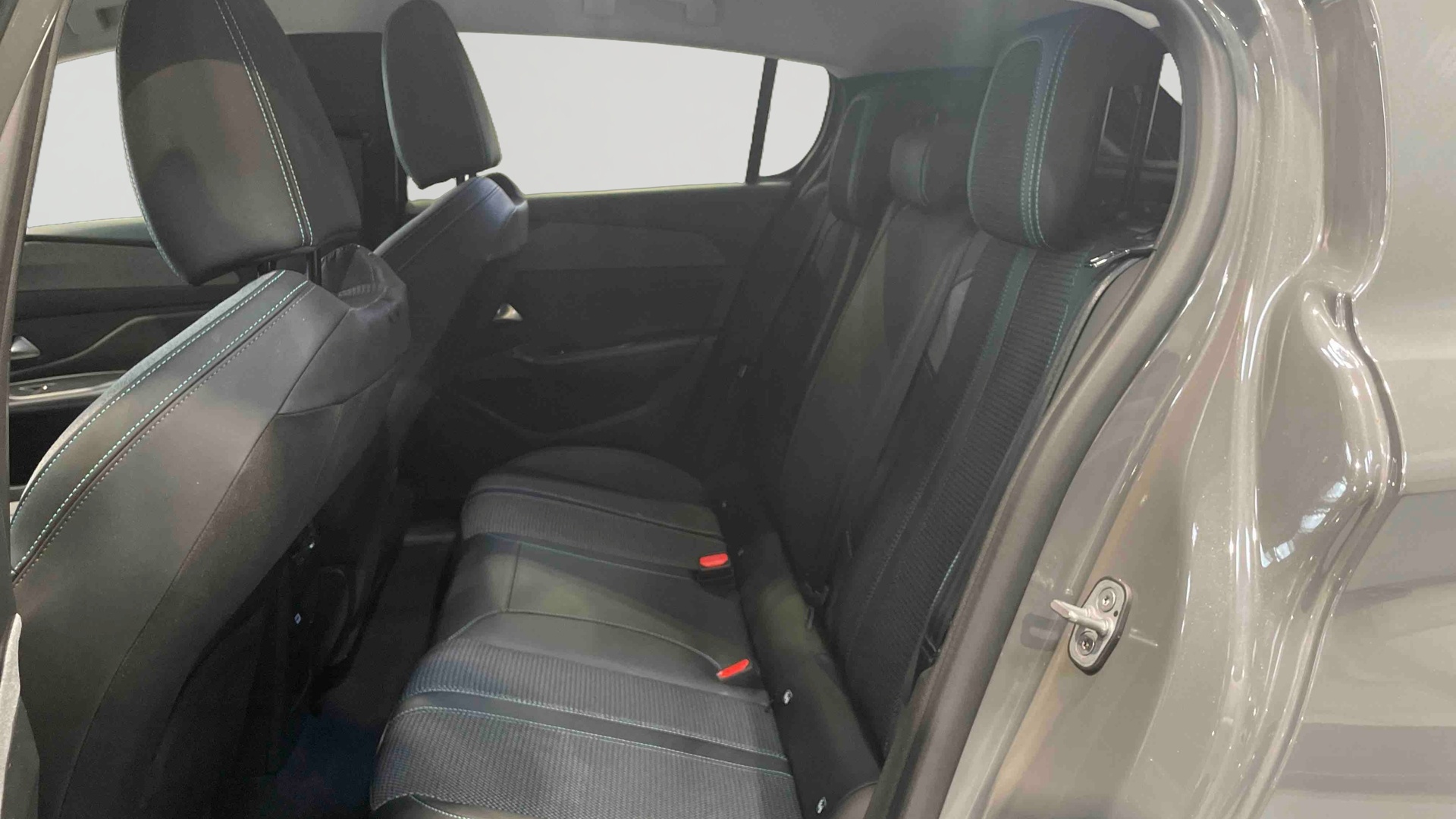 PEUGEOT 308 Allure Hybrid 145 ch e-DCS6