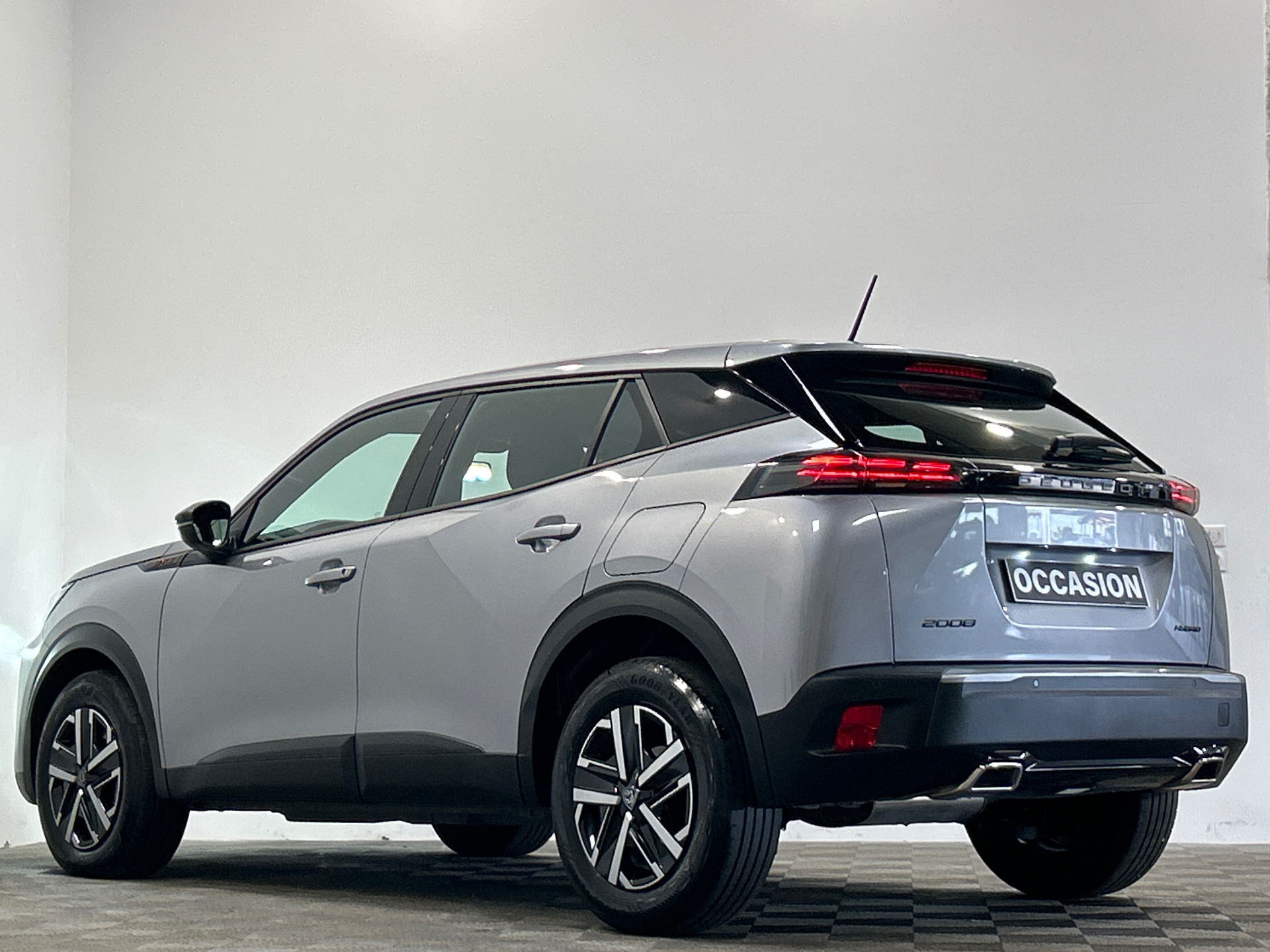 PEUGEOT 2008 Style Hybrid 145 ch e-DCS6